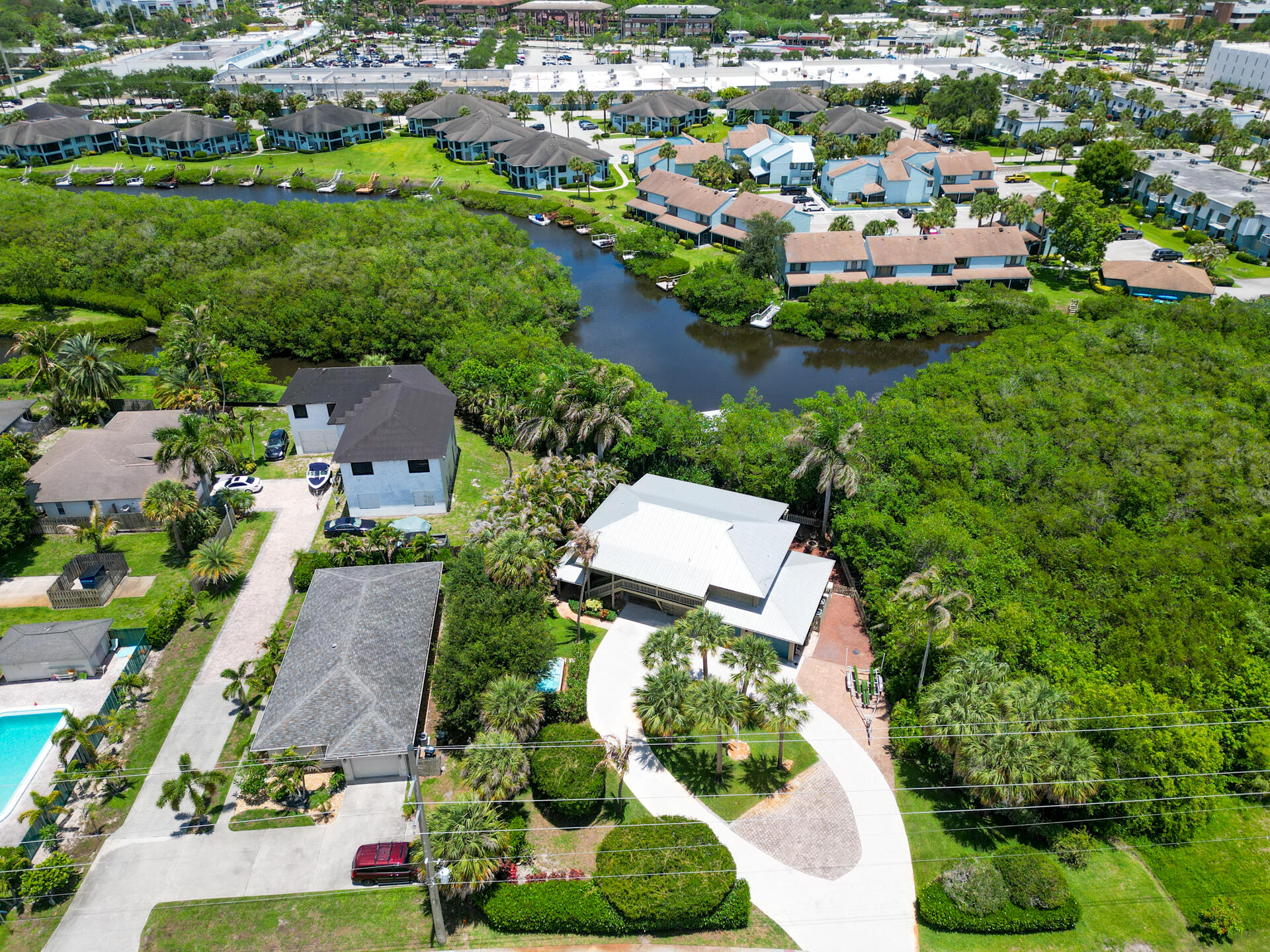 INDIAN GROVES - Residential