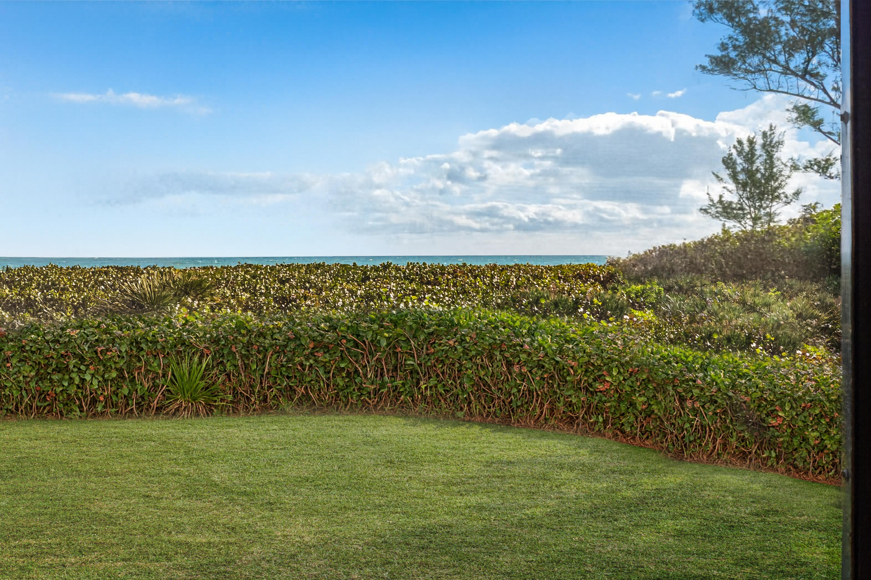 SANDPEBBLE CONDO - Residential