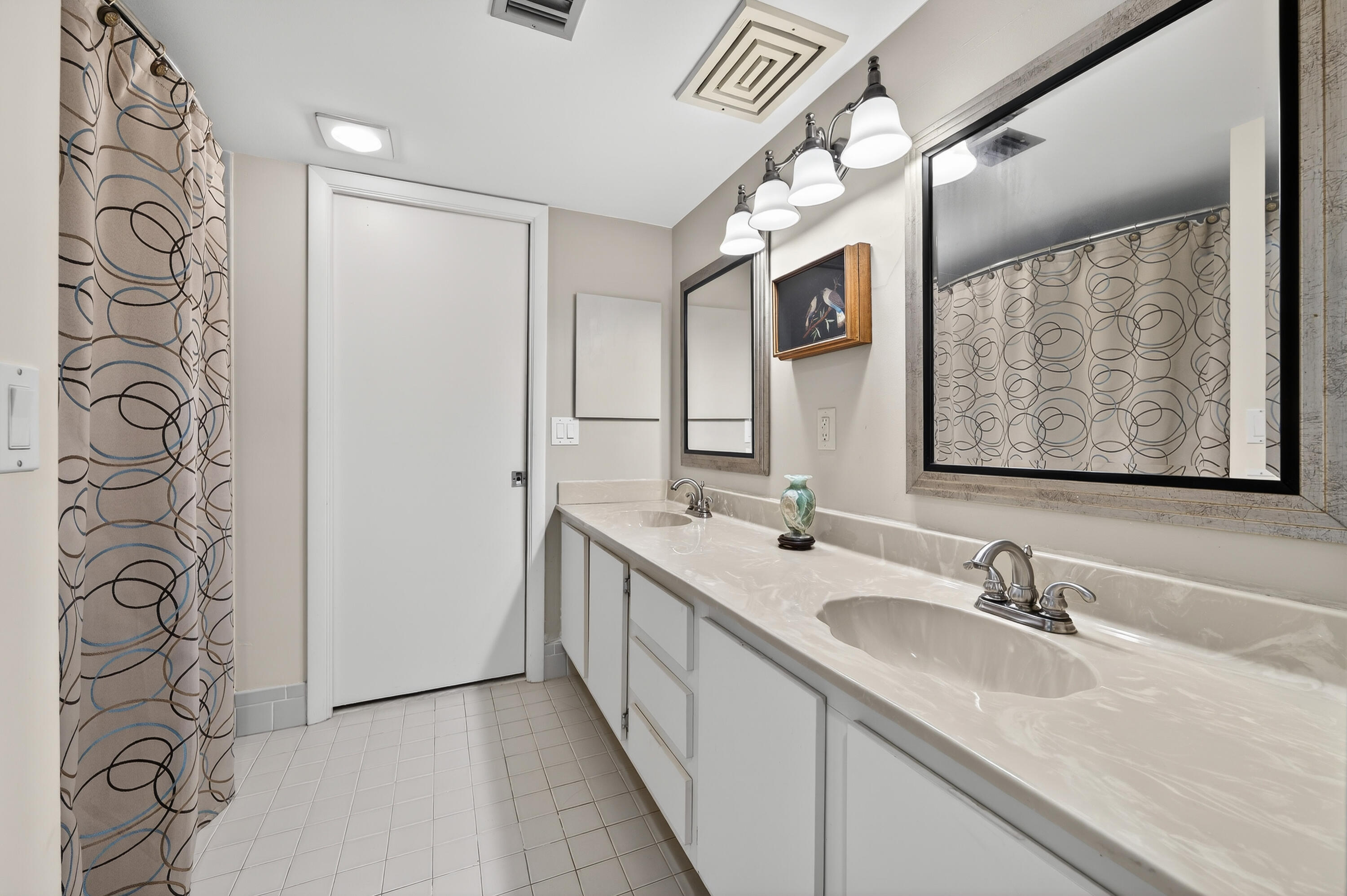 SANDPEBBLE CONDO - Residential