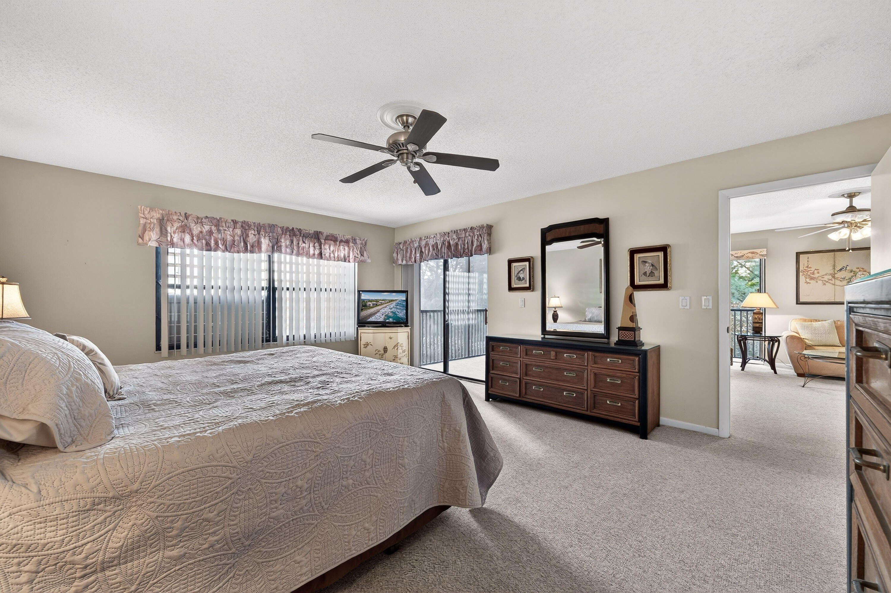 SANDPEBBLE CONDO - Residential