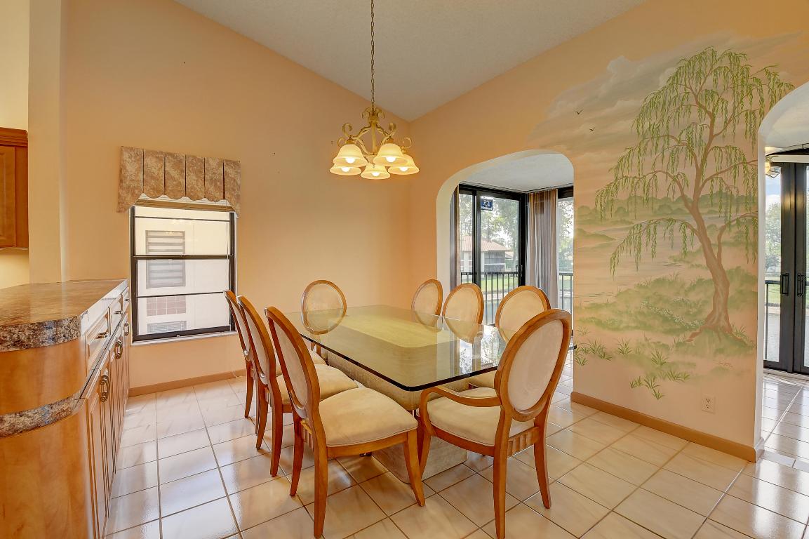 Palm Chase Lakes - Residential