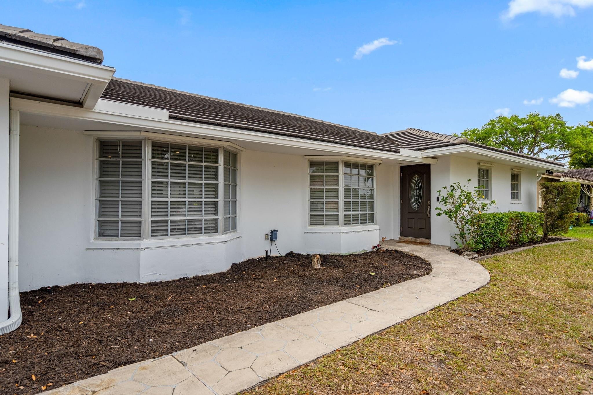 10140 NW 37TH Street