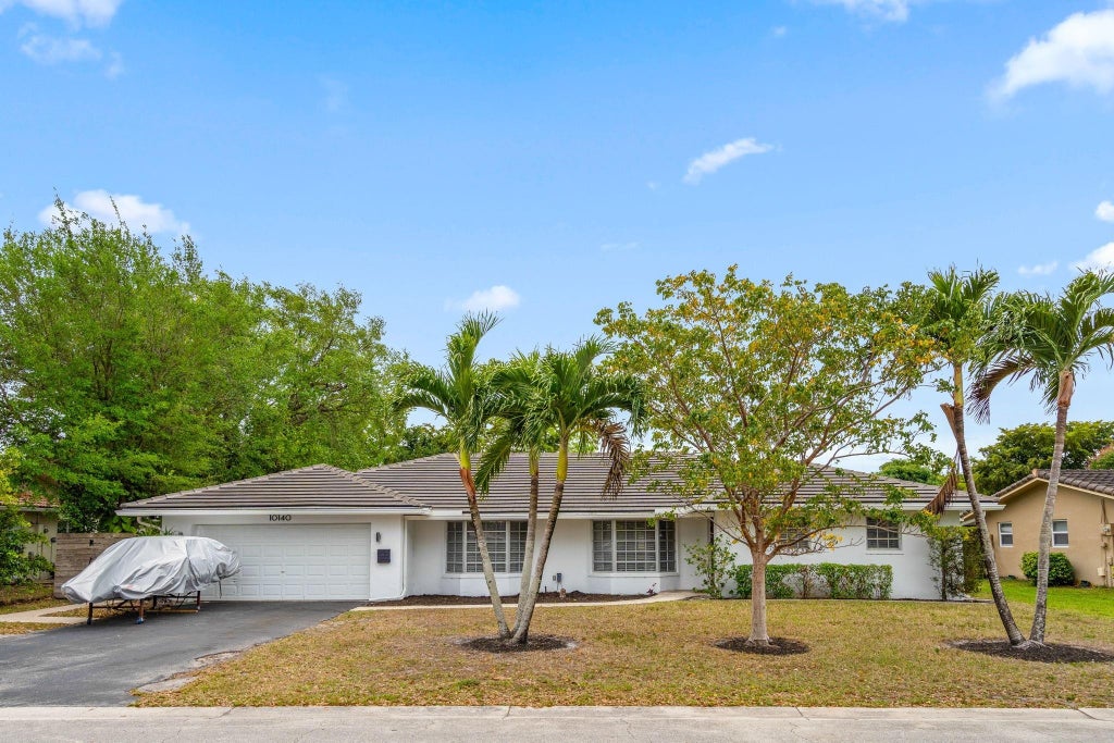 Photo of 10140 NW 37TH Street, Coral Springs, FL 33065 (MLS # B26079528)