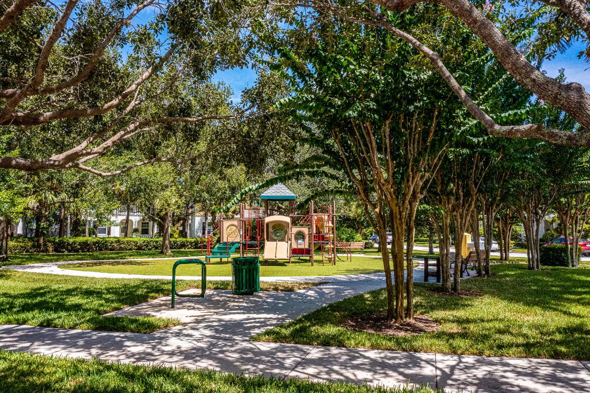 WINDSOR PARK AT ABACOA PL - Residential