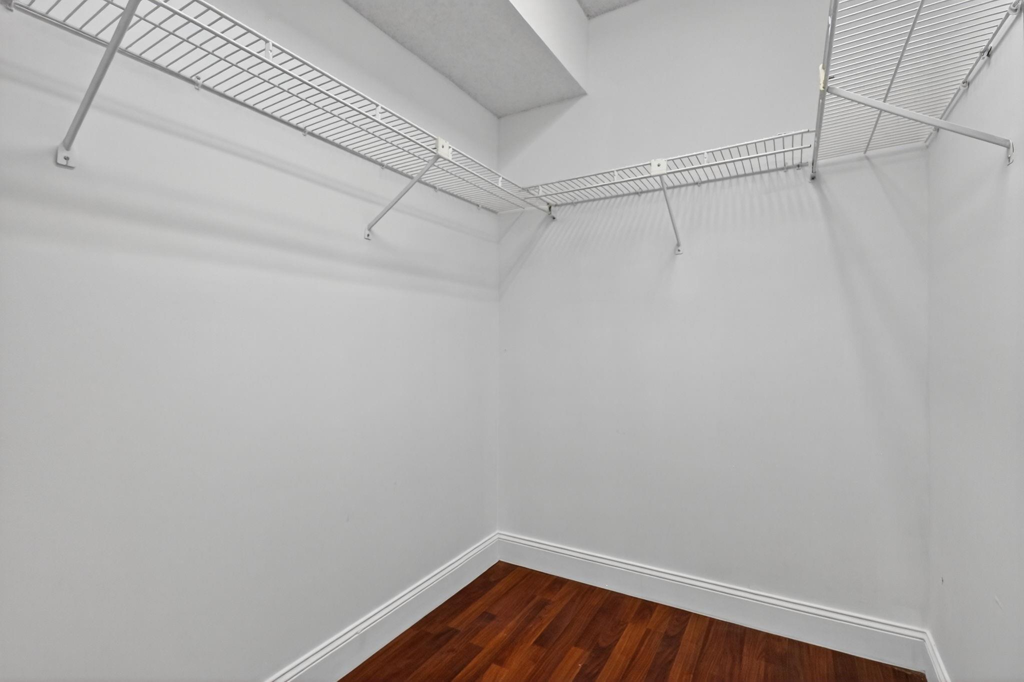 BUCKINGHAM - Residential