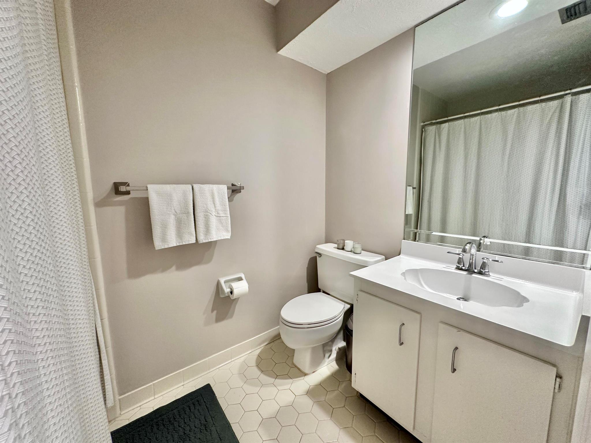 JAMESTOWN AT HERITAGE RID - Residential