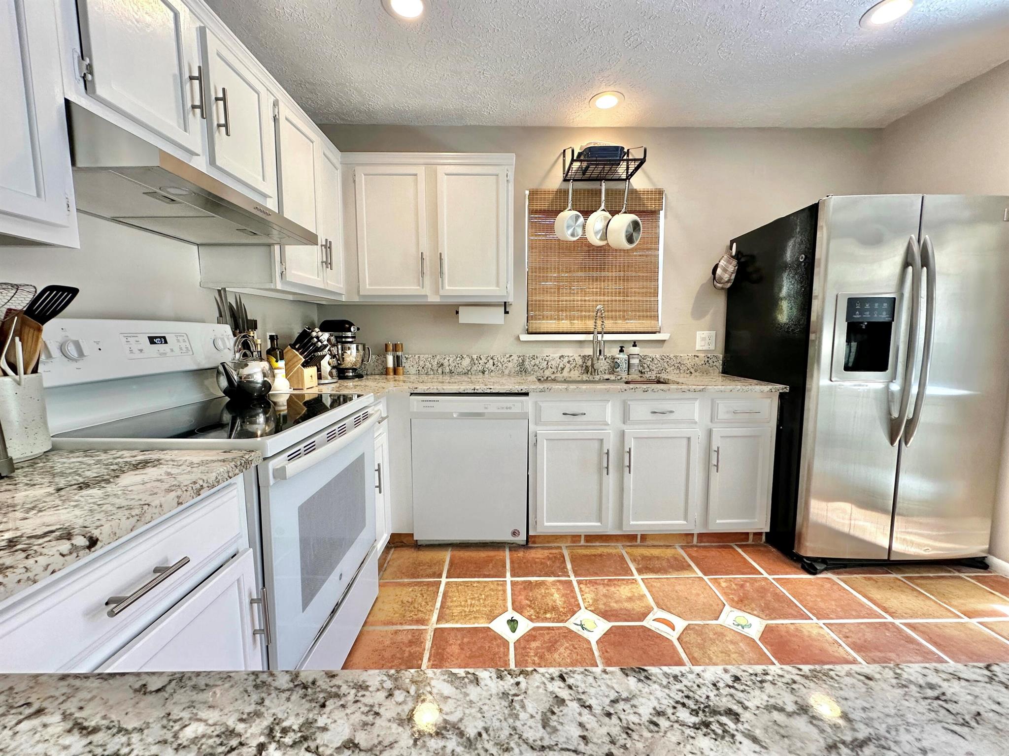 JAMESTOWN AT HERITAGE RID - Residential