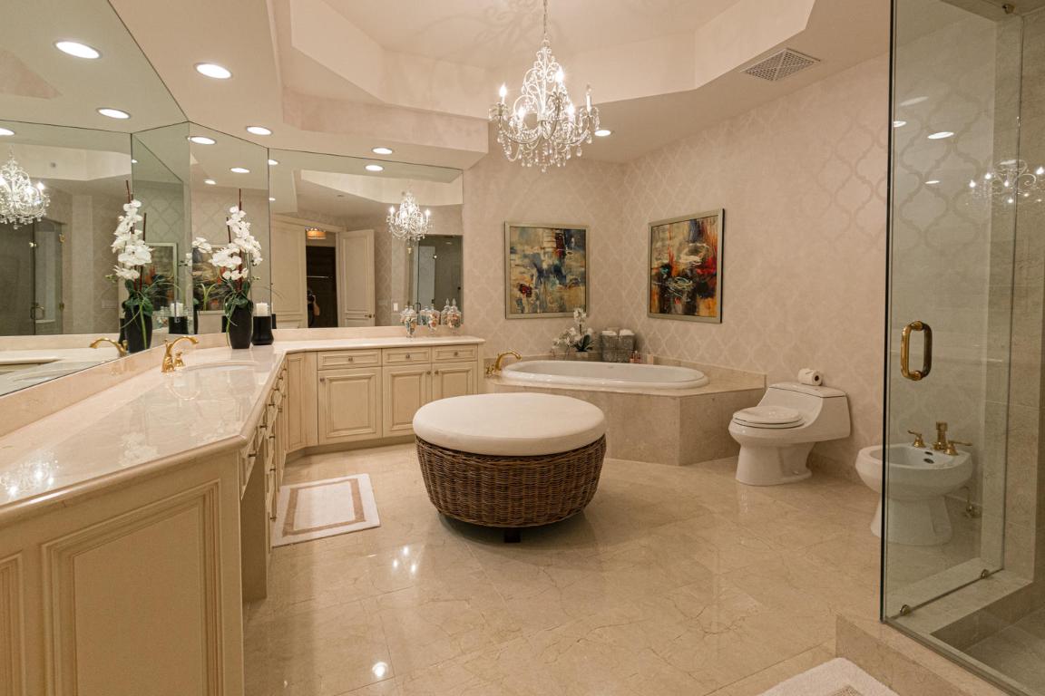 BELLARIA CONDO - Residential