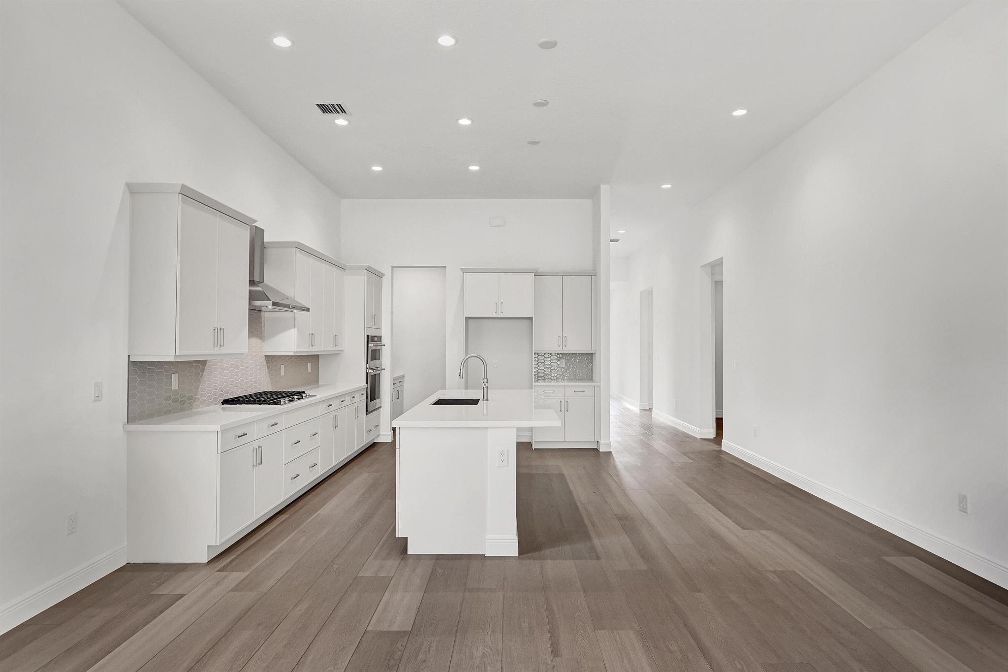TESORO PLAT NO 15 - Residential