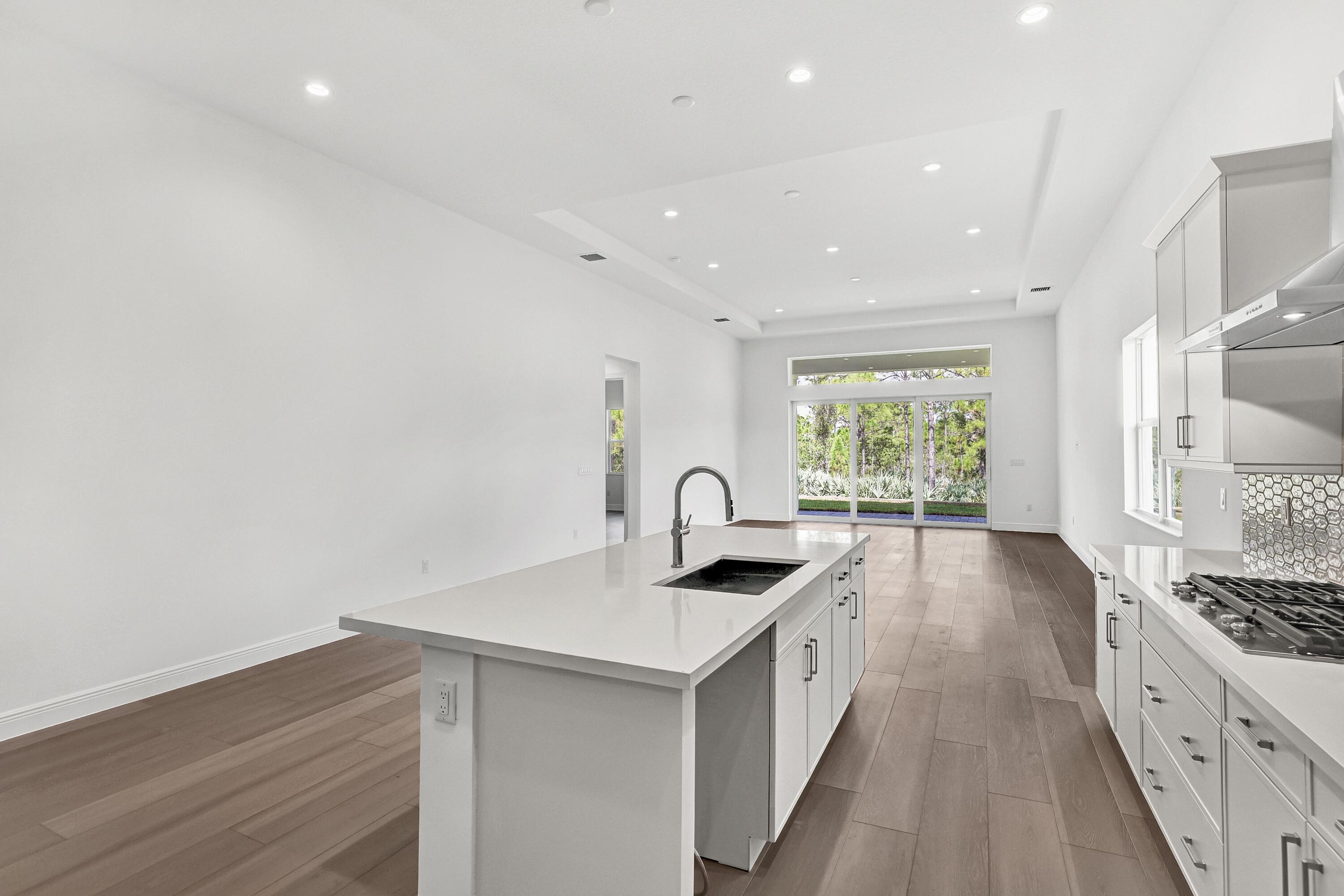 TESORO PLAT NO 15 - Residential