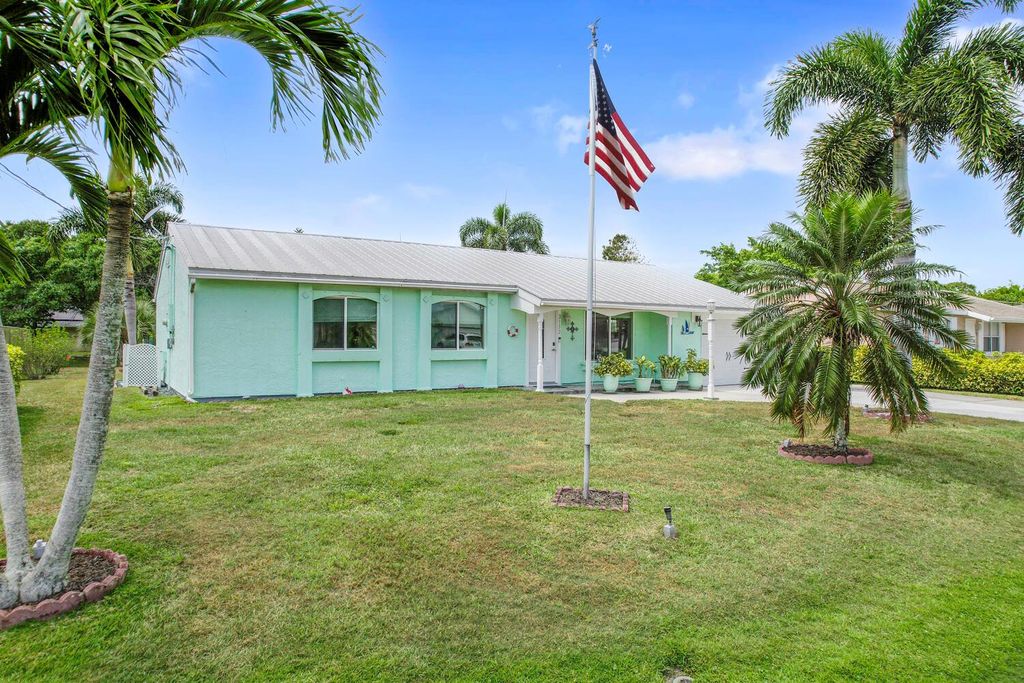 Photo of 2132 SE Wald Street, Port Saint Lucie, FL 34984 (MLS # R10972985)