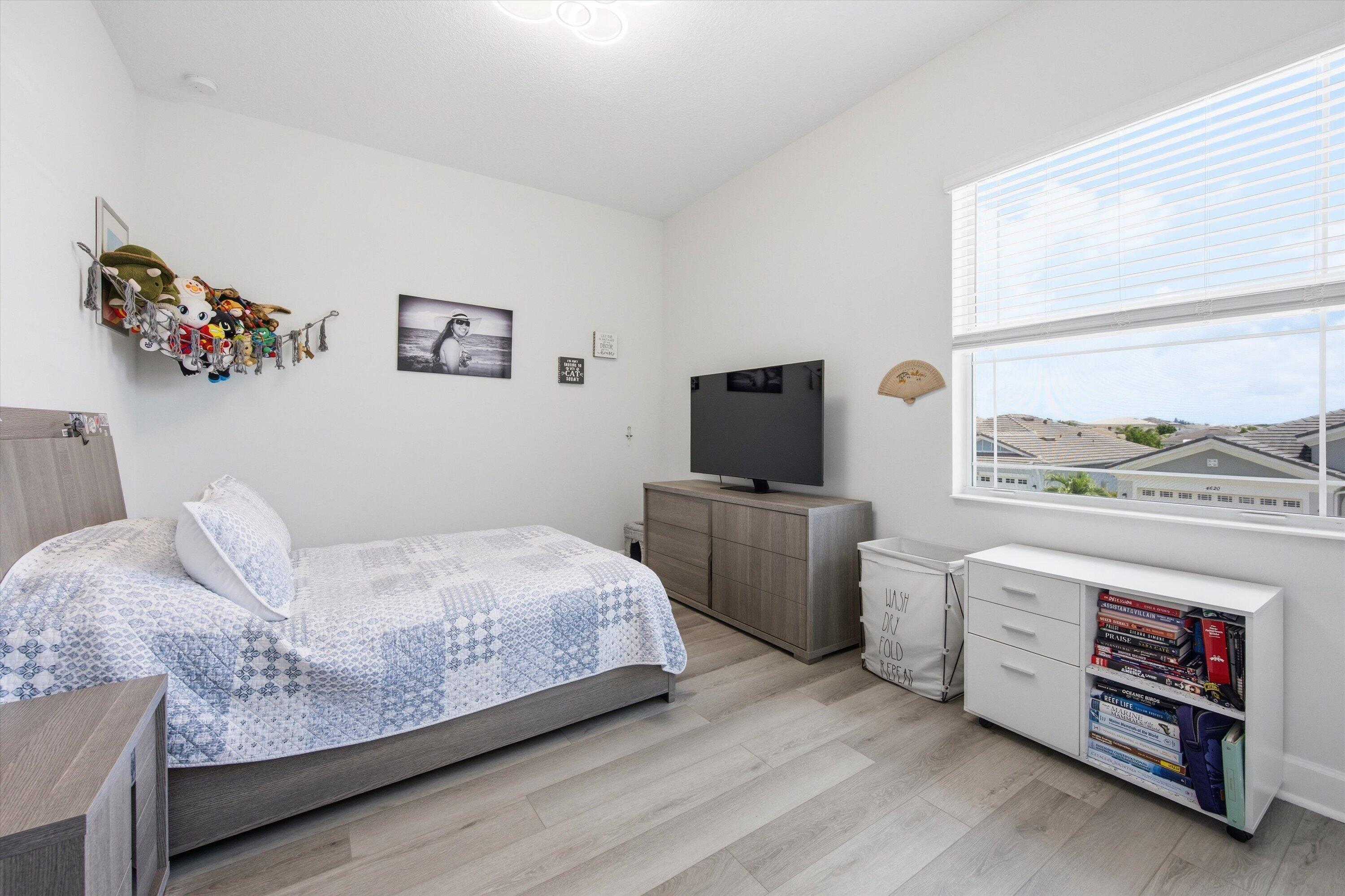 GROVES OF WESTLAKE - Residential