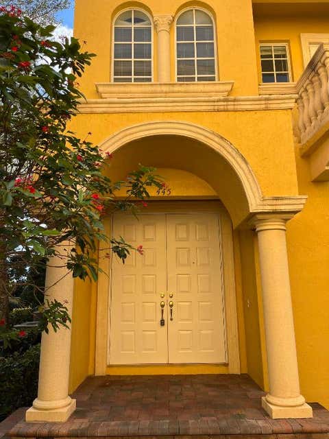 Featured picture for the property R11077496