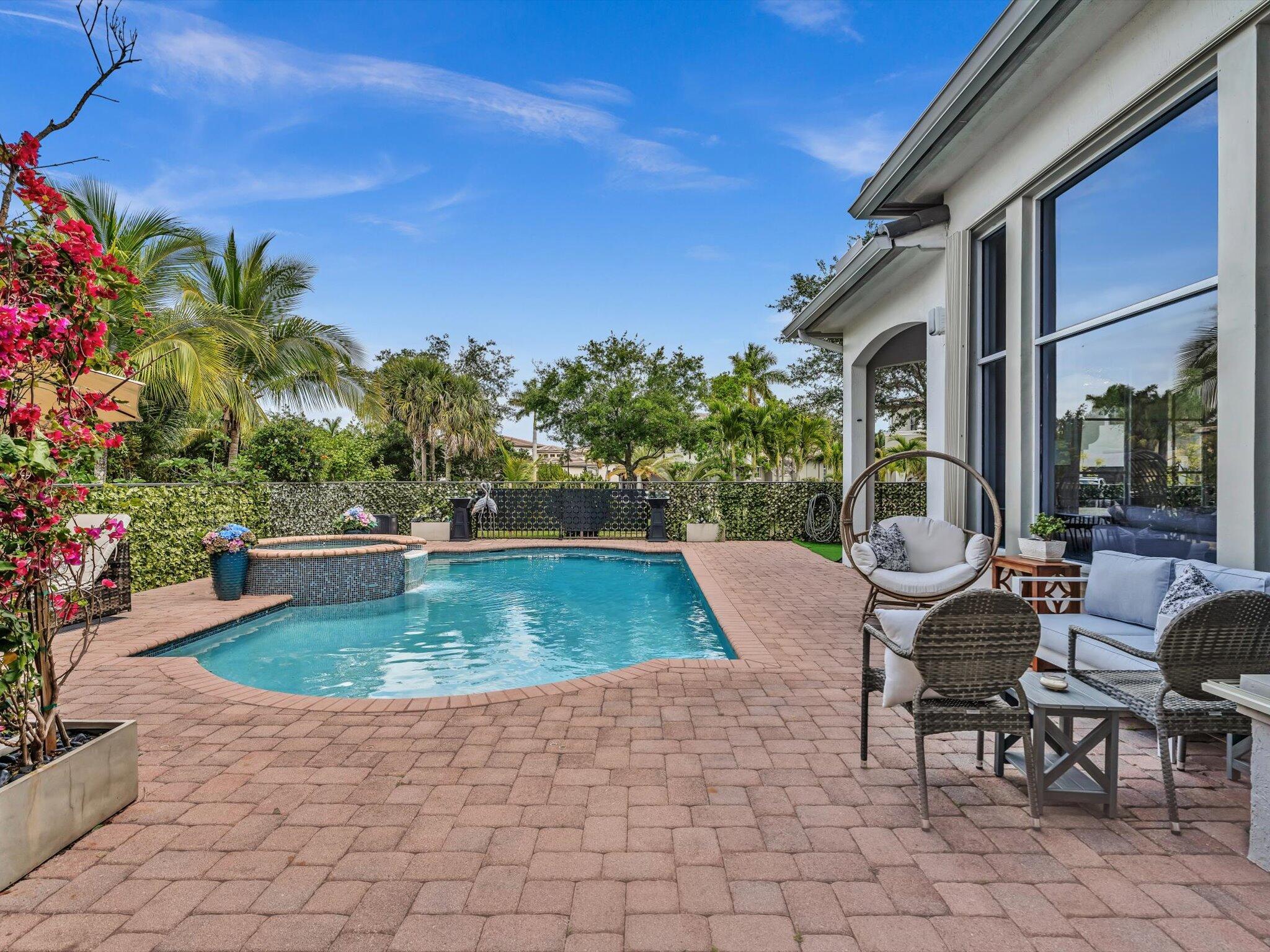 HERON BAY NORTHEAST - Residential