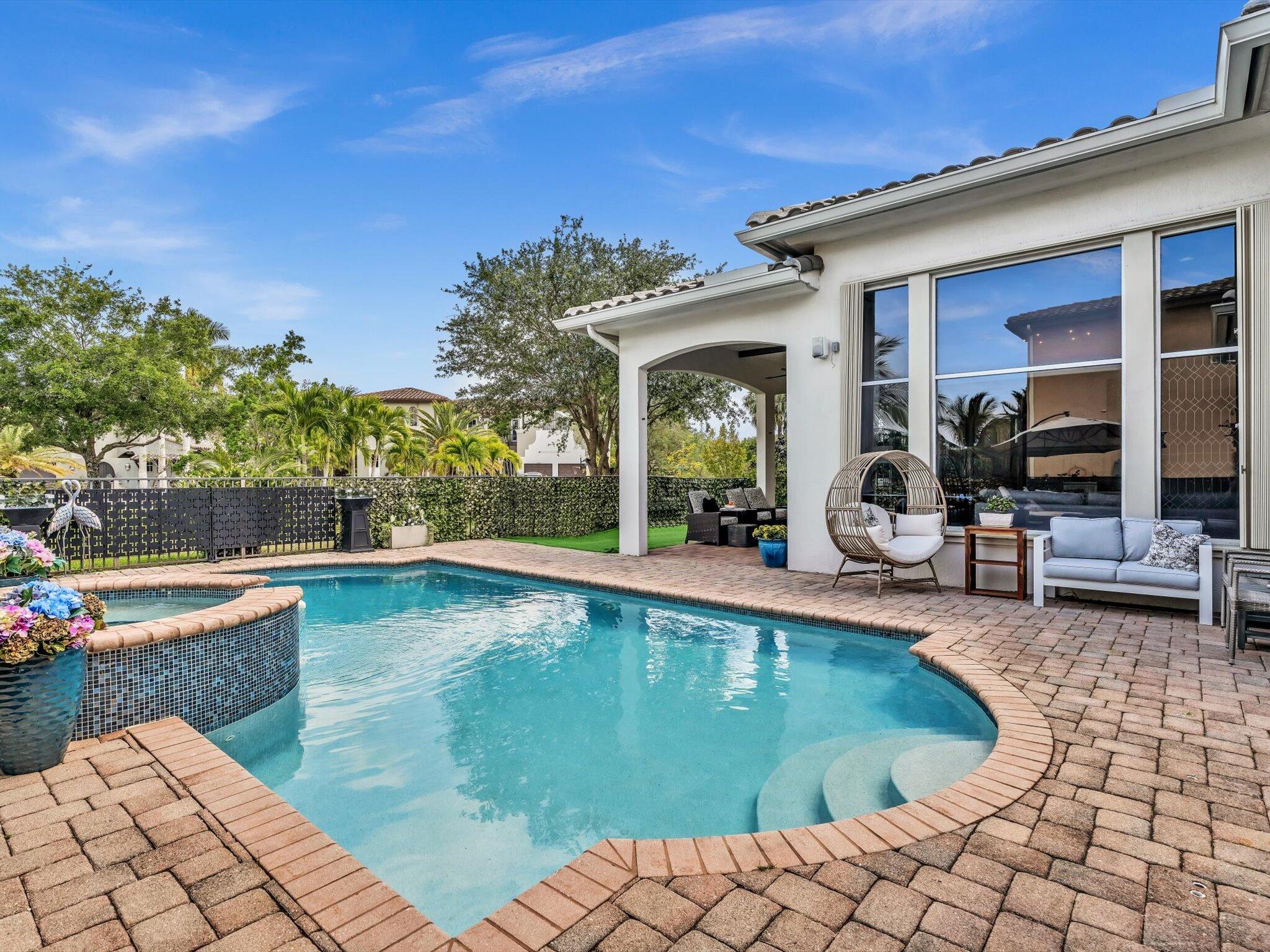 HERON BAY NORTHEAST - Residential