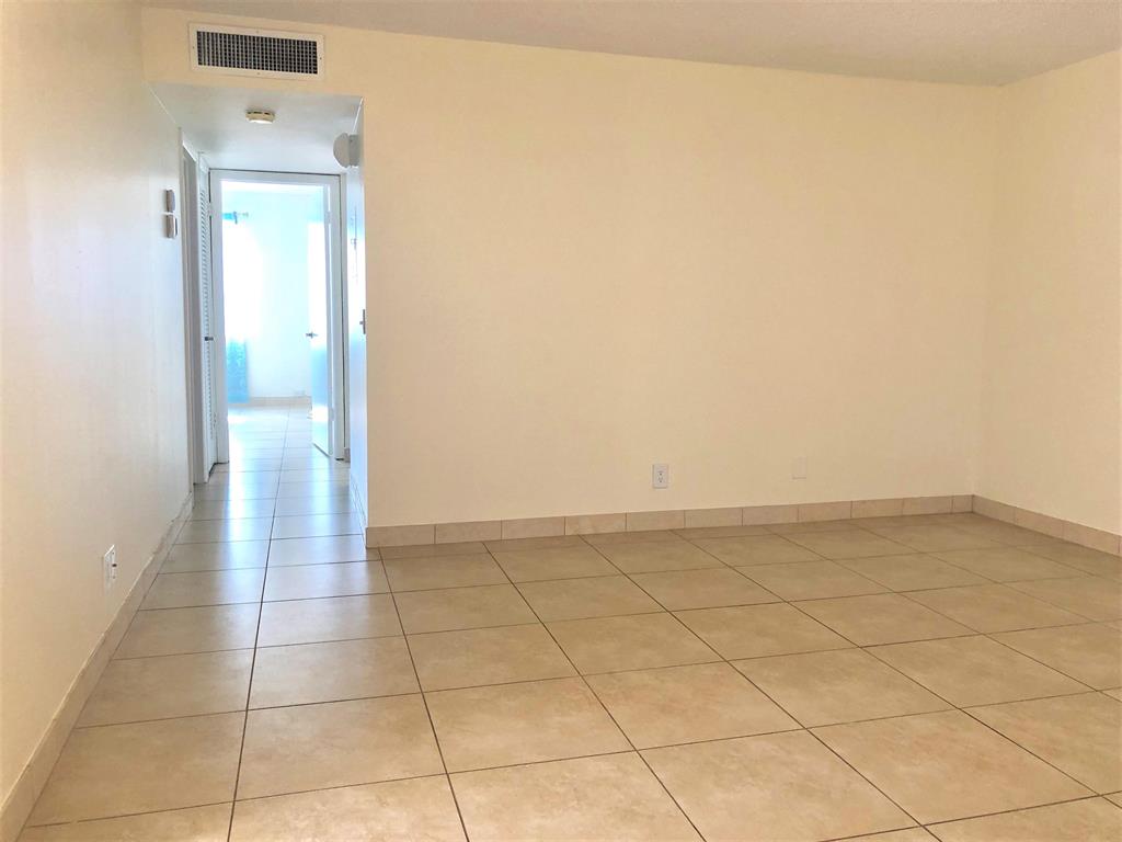 KINGS POINT CAPRI CONDOS - Residential