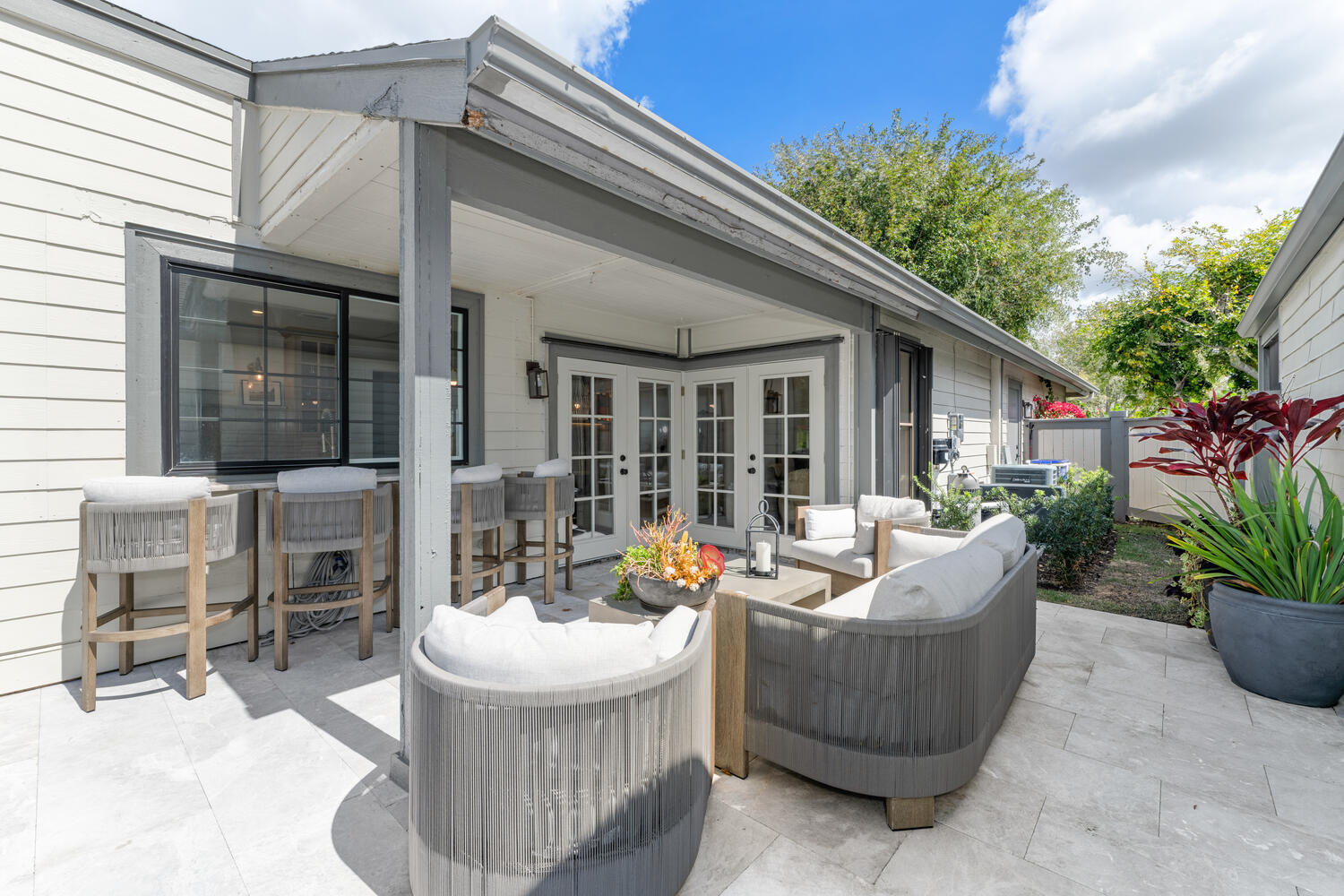 BEDFORD MEWS AT WELLINGTON - Residential