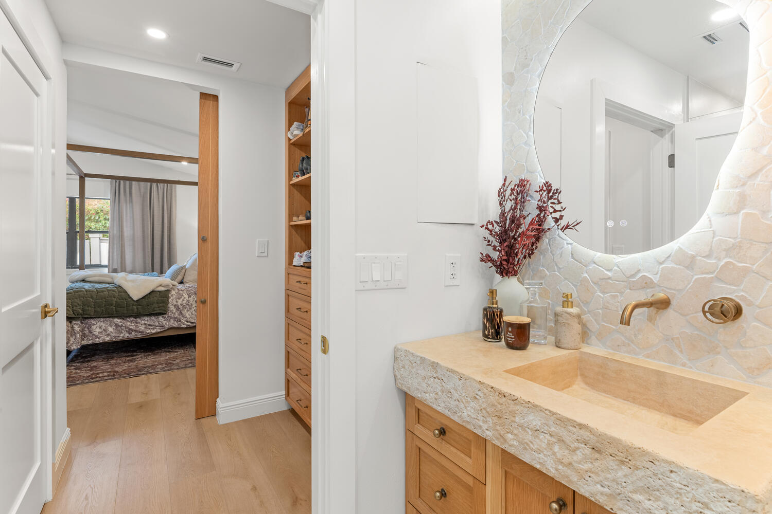 BEDFORD MEWS AT WELLINGTON - Residential