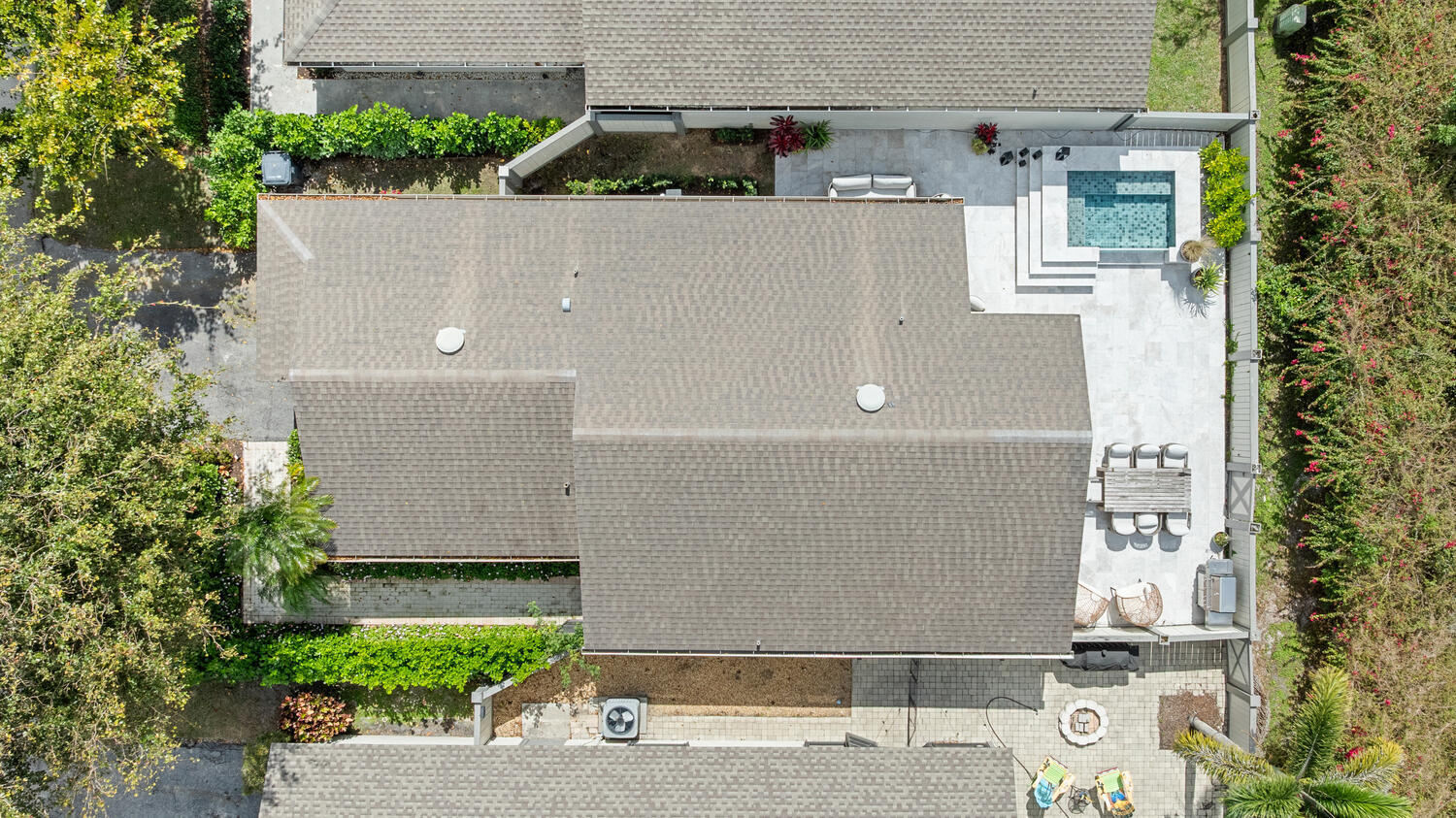 BEDFORD MEWS AT WELLINGTON - Residential