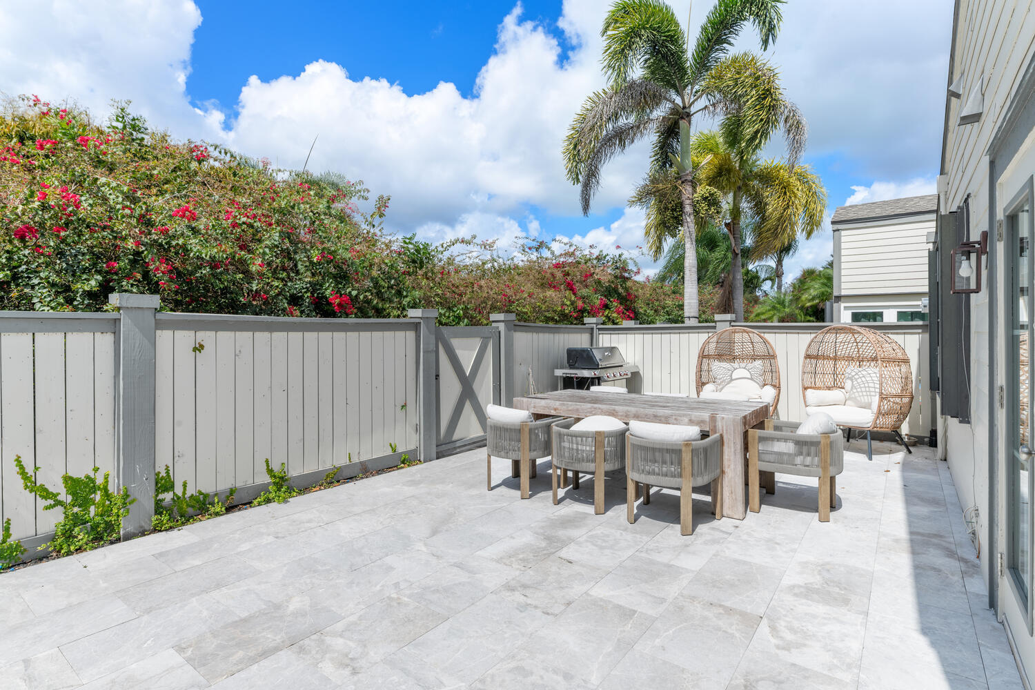 BEDFORD MEWS AT WELLINGTON - Residential