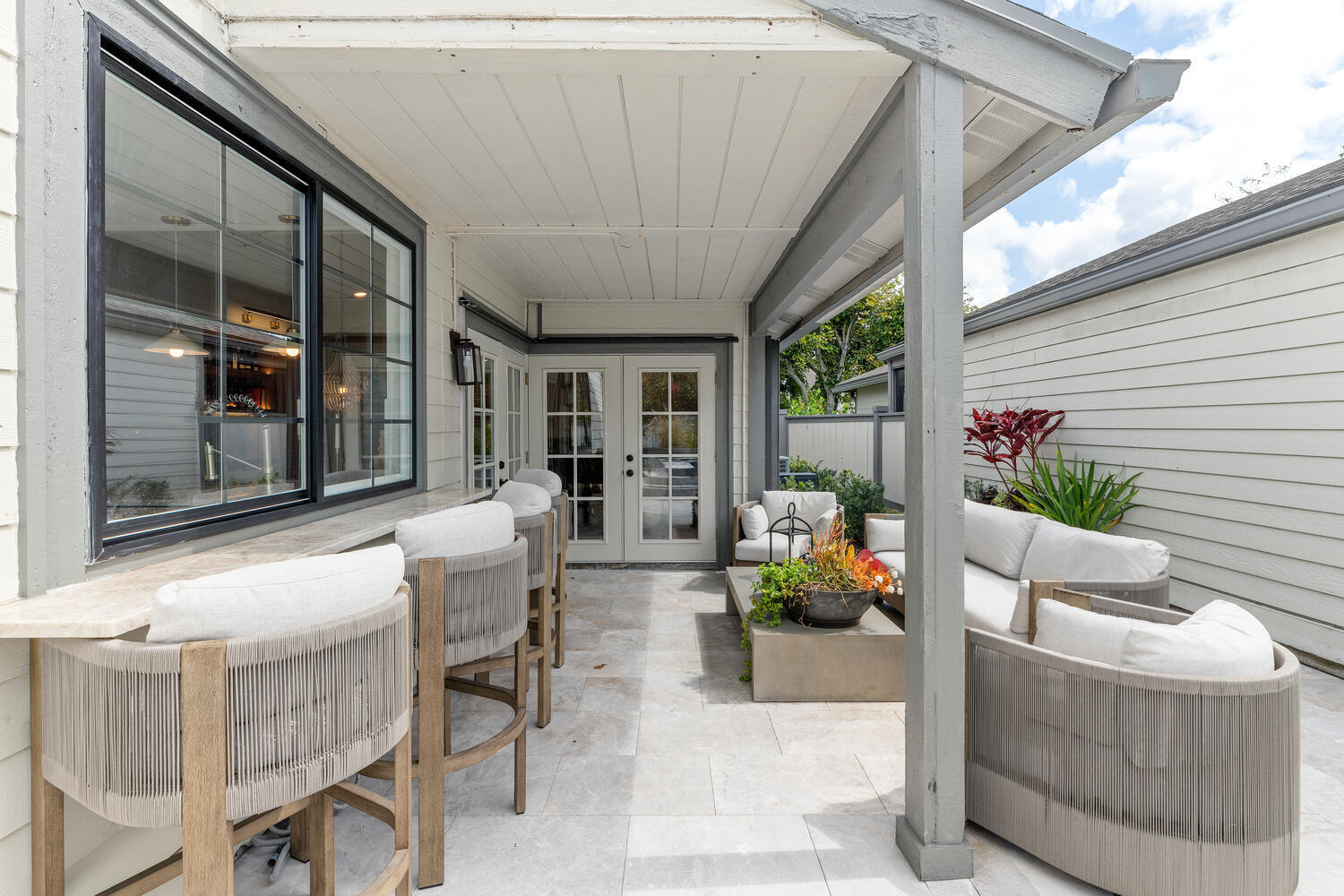 BEDFORD MEWS AT WELLINGTON - Residential