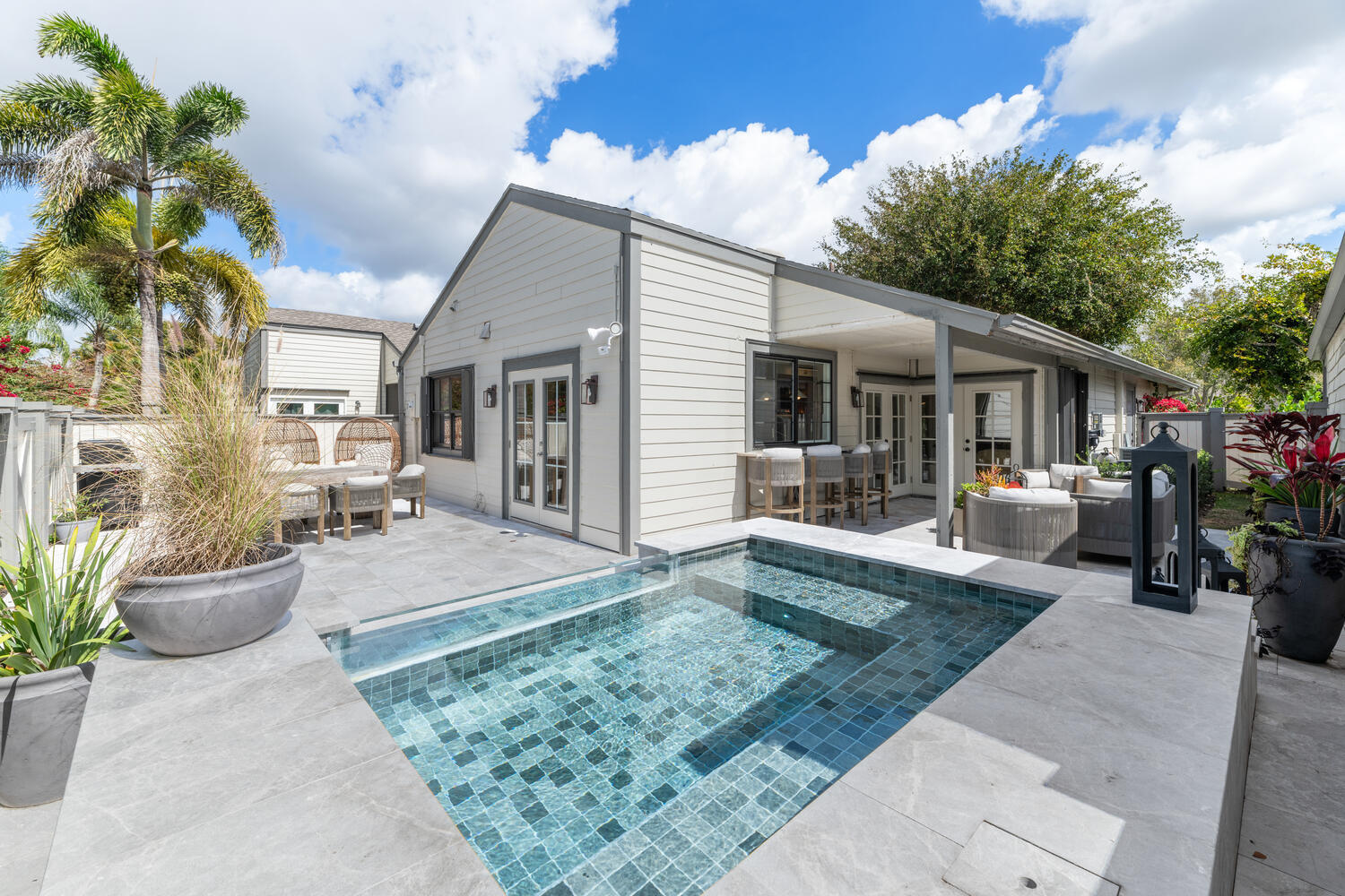 BEDFORD MEWS AT WELLINGTON - Residential