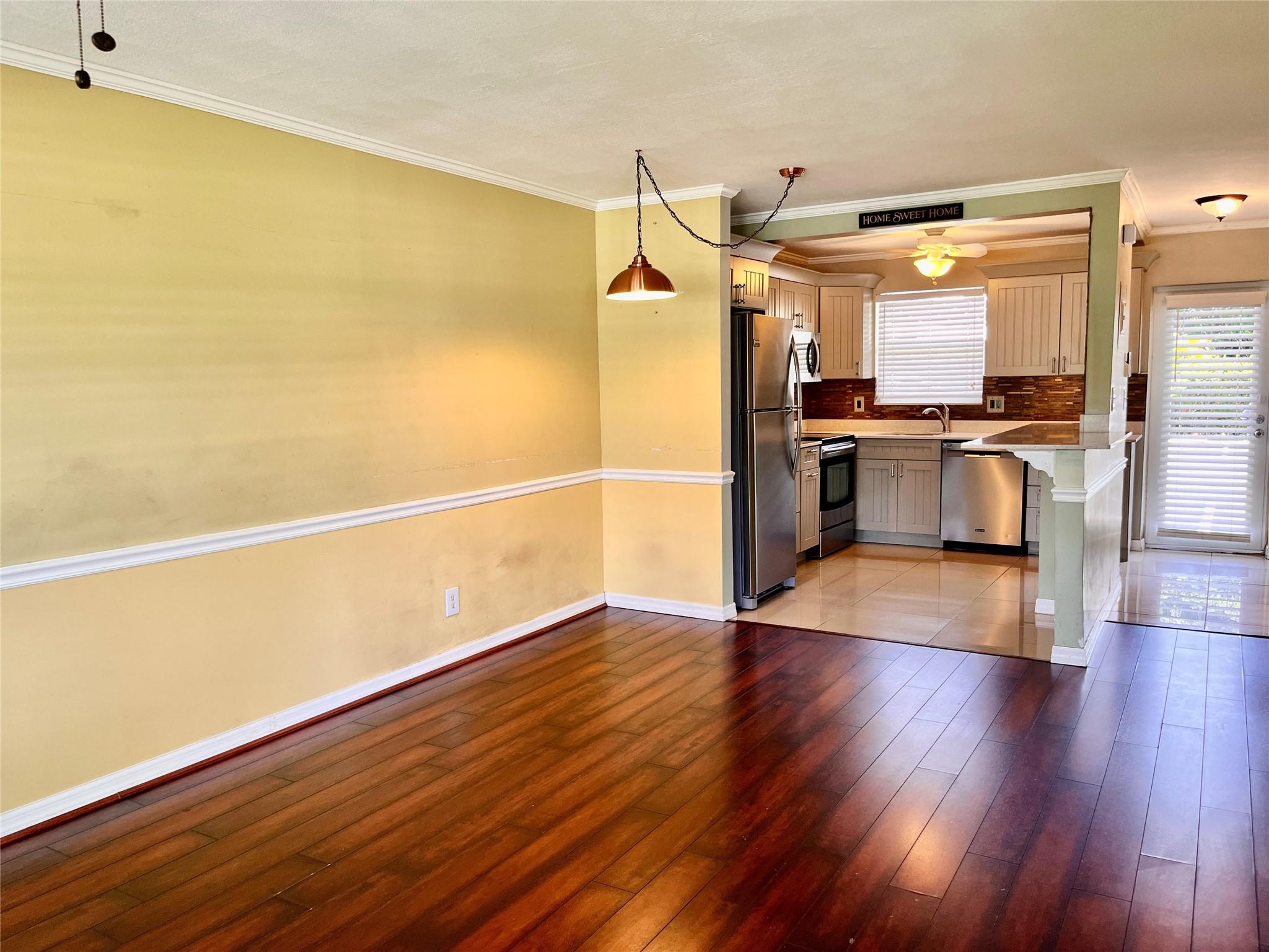 1445 SE 15 CT 102