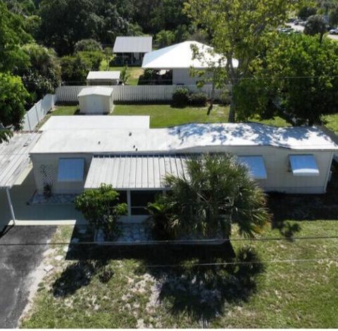 1260 NE Olive Street Jensen Beach FL 34957