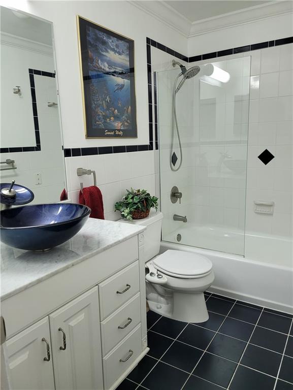 Le Jeune Manor Condo - Residential