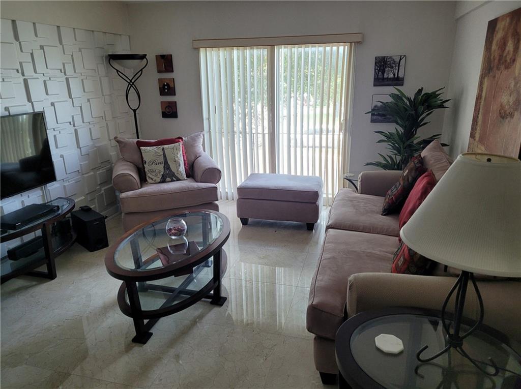 Le Jeune Manor Condo - Residential