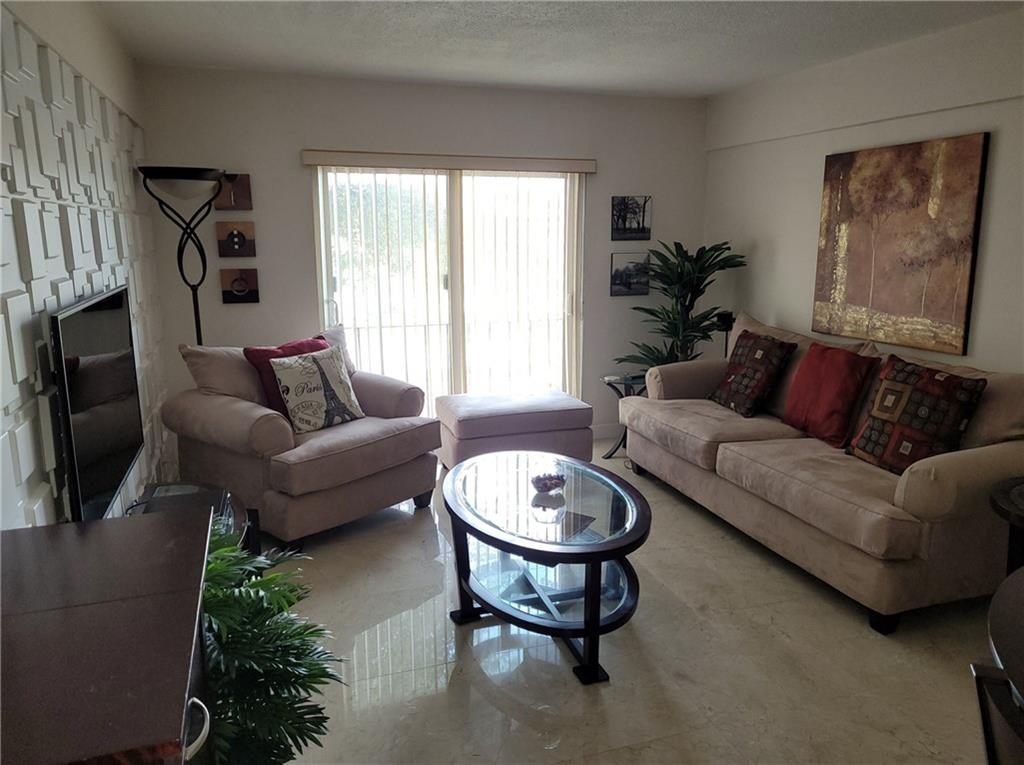 Le Jeune Manor Condo - Residential