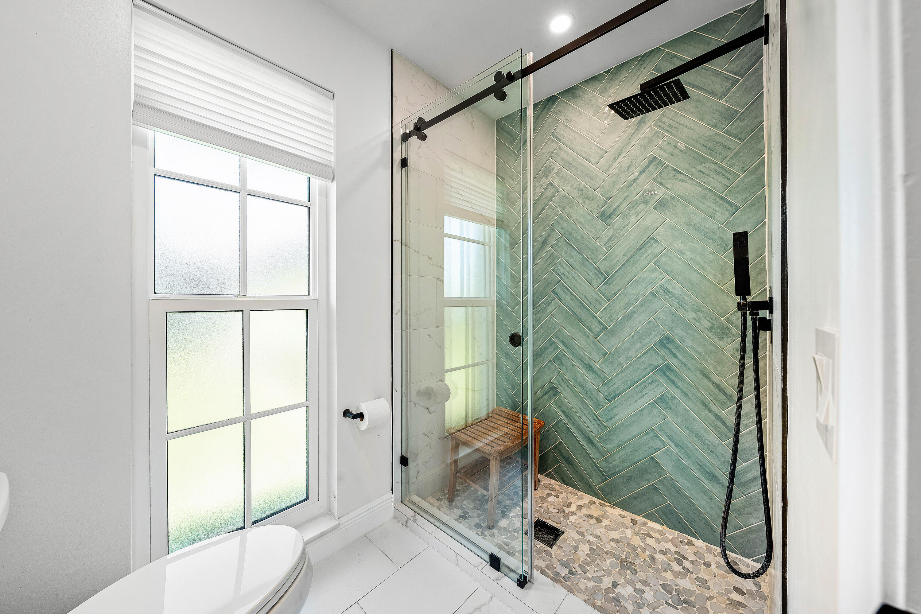 COLONY KEY VILLAS AT ATLANTIS - Residential