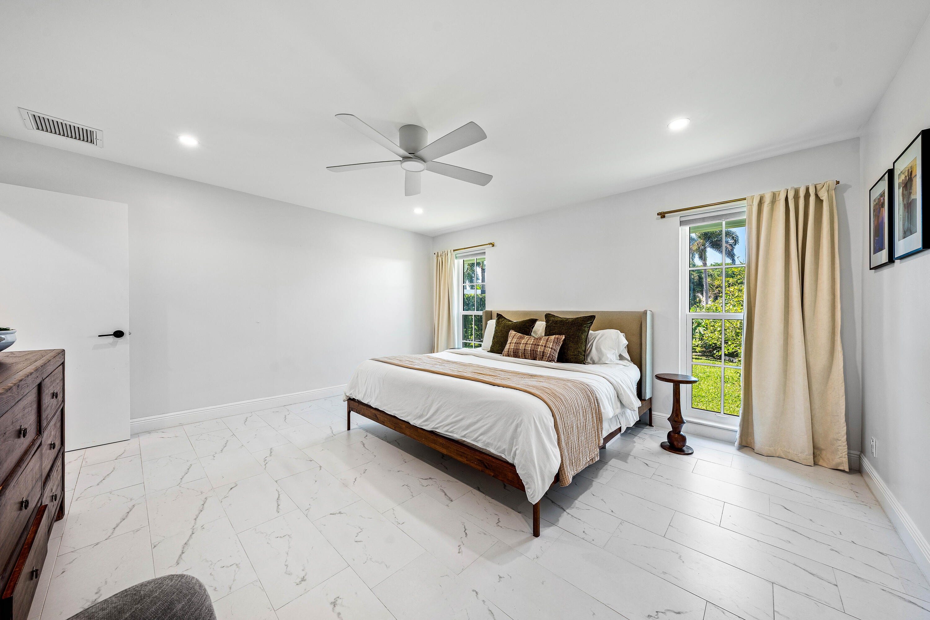 COLONY KEY VILLAS AT ATLANTIS - Residential