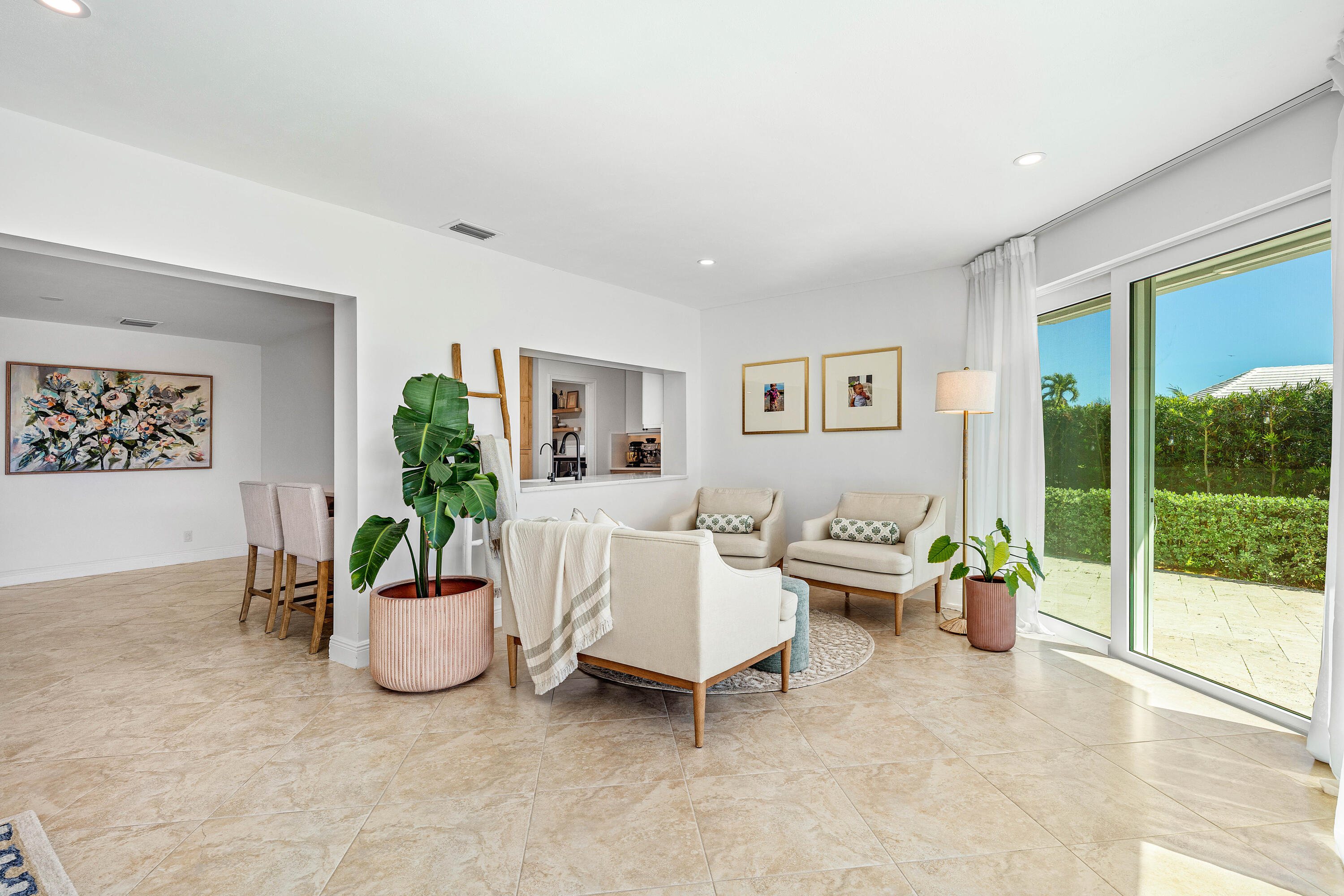 COLONY KEY VILLAS AT ATLANTIS - Residential