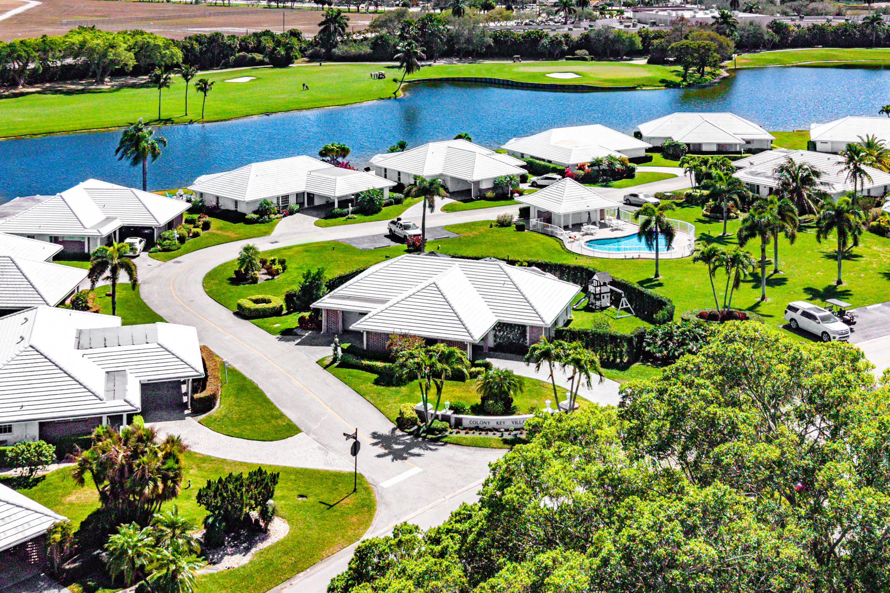 COLONY KEY VILLAS AT ATLANTIS - Residential