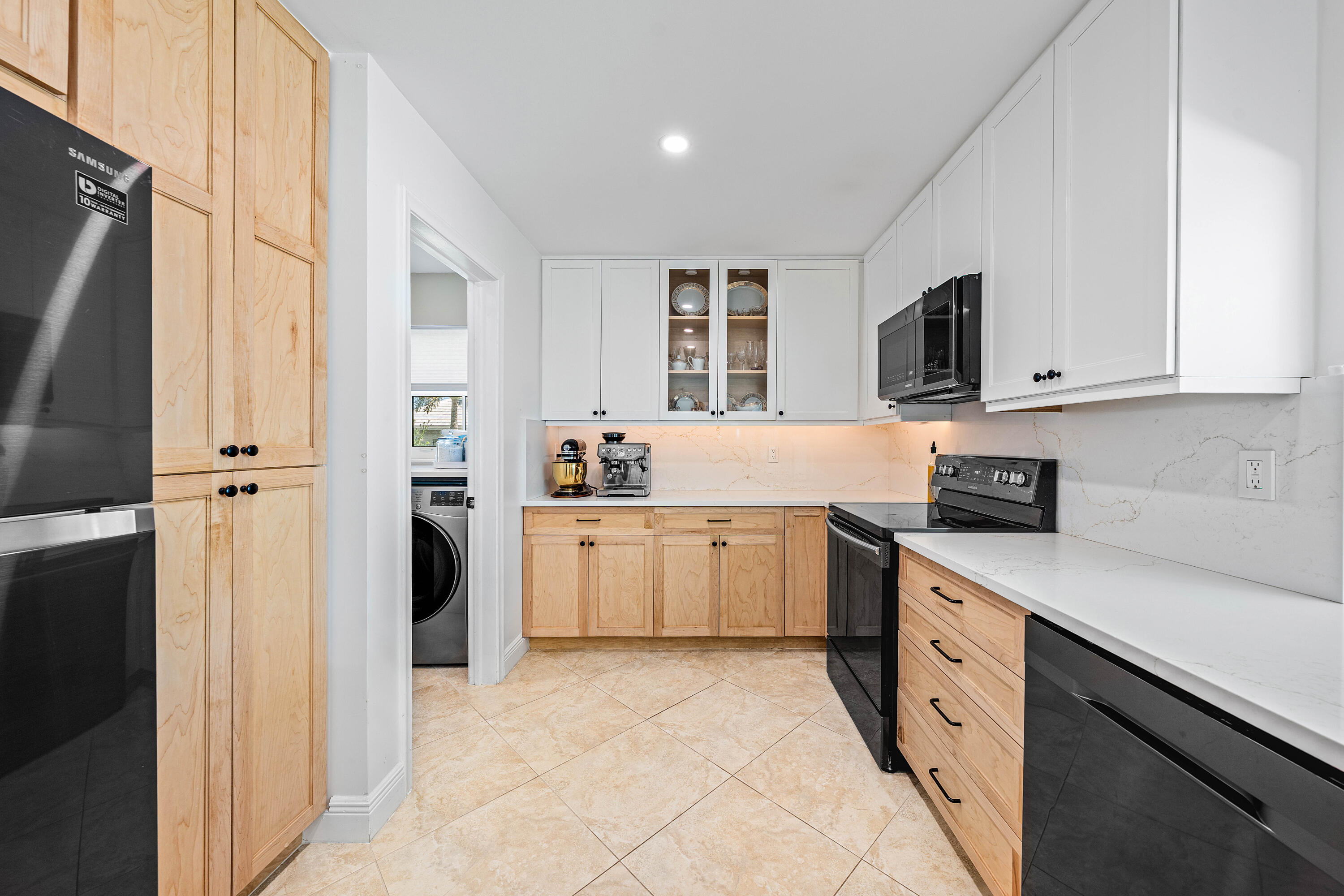 COLONY KEY VILLAS AT ATLANTIS - Residential