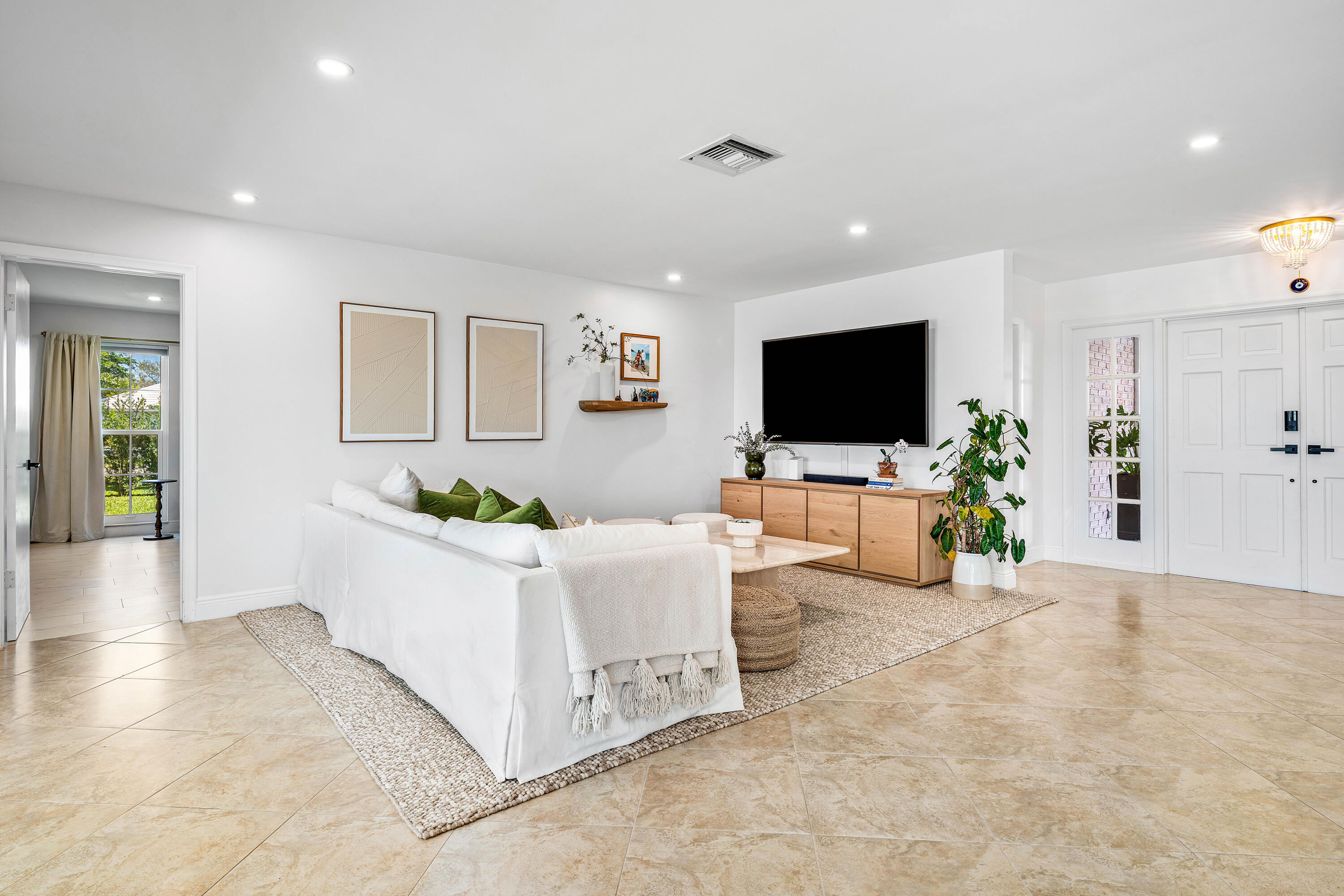 COLONY KEY VILLAS AT ATLANTIS - Residential