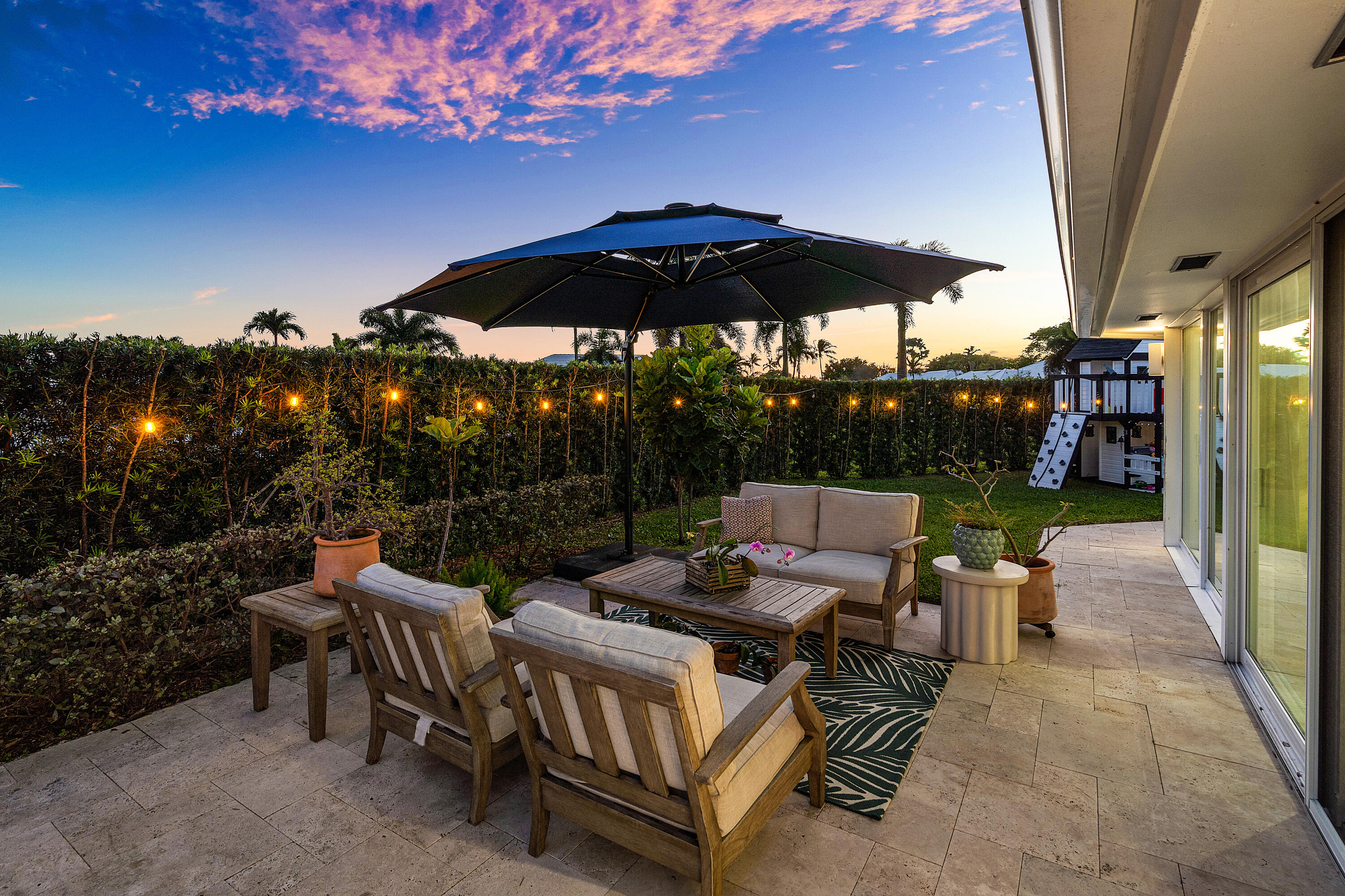 COLONY KEY VILLAS AT ATLANTIS - Residential