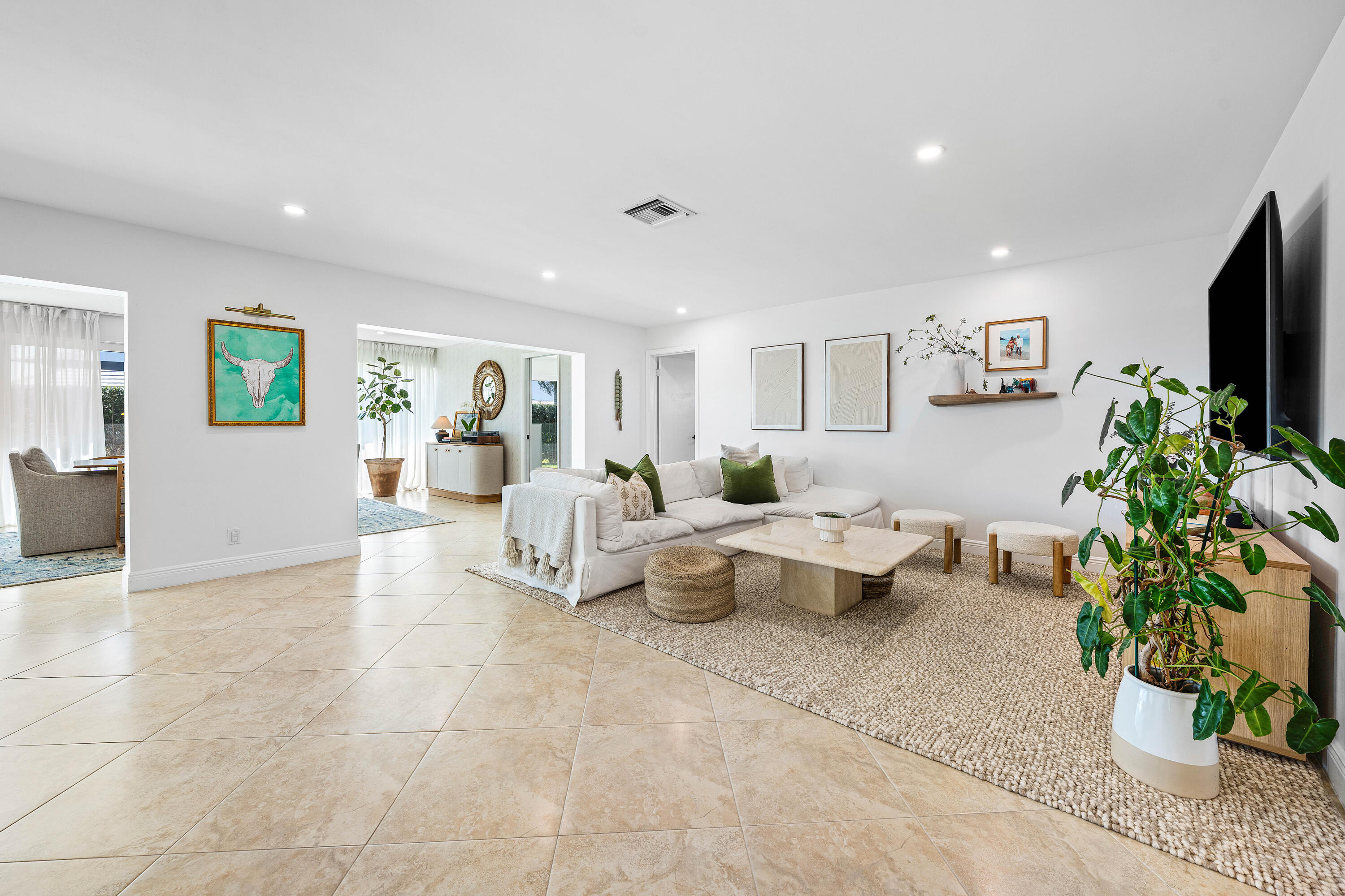 COLONY KEY VILLAS AT ATLANTIS - Residential