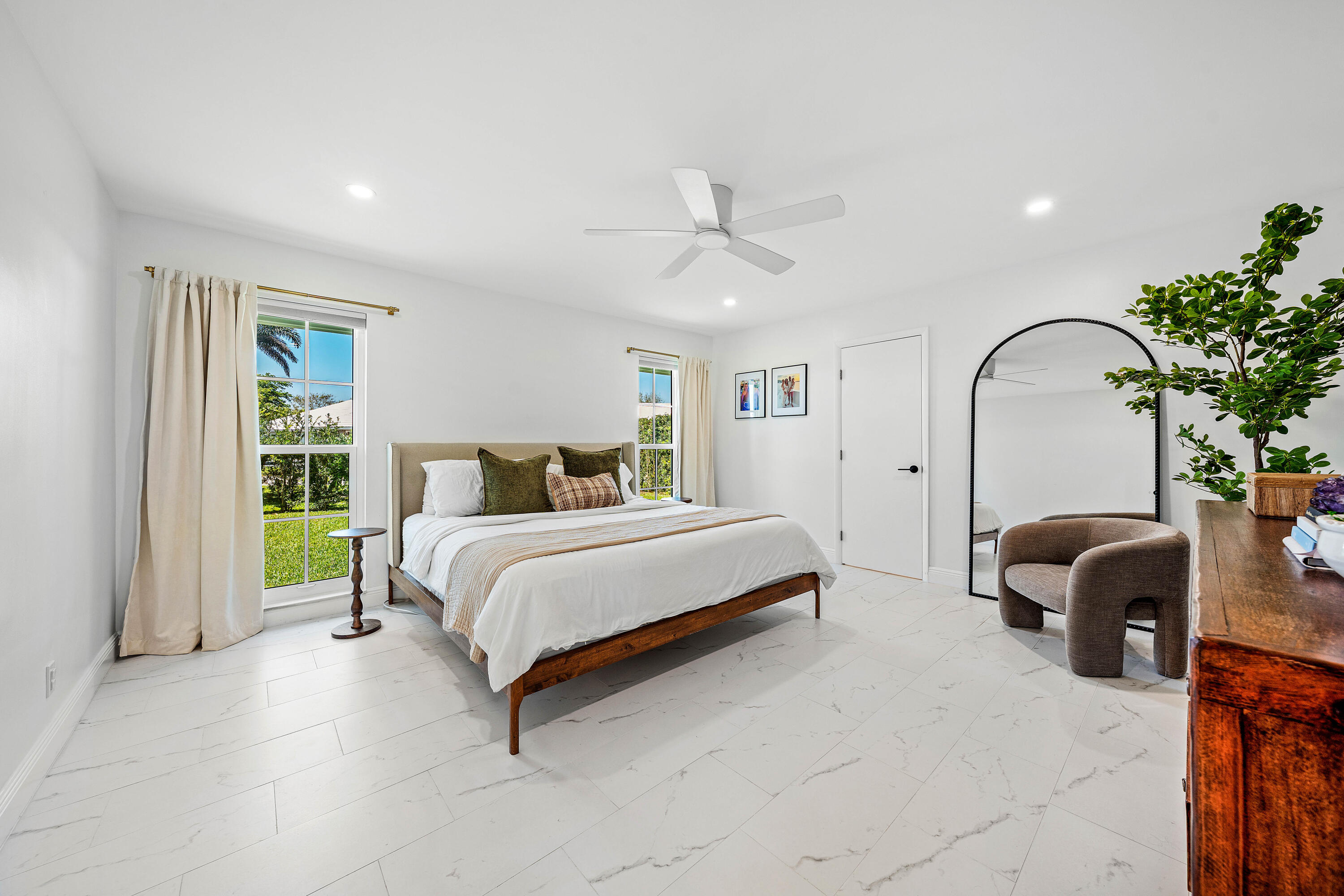 COLONY KEY VILLAS AT ATLANTIS - Residential