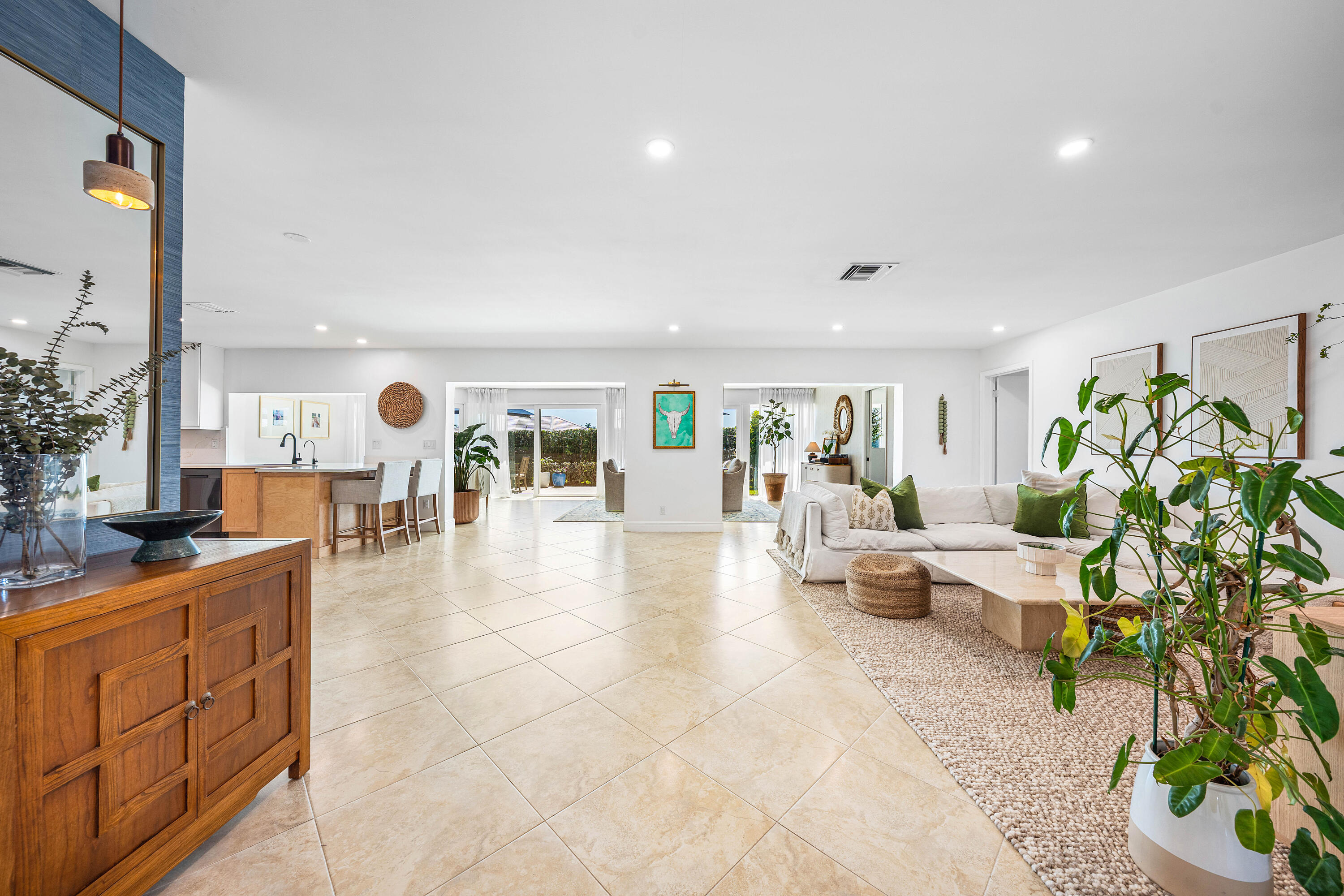 COLONY KEY VILLAS AT ATLANTIS - Residential