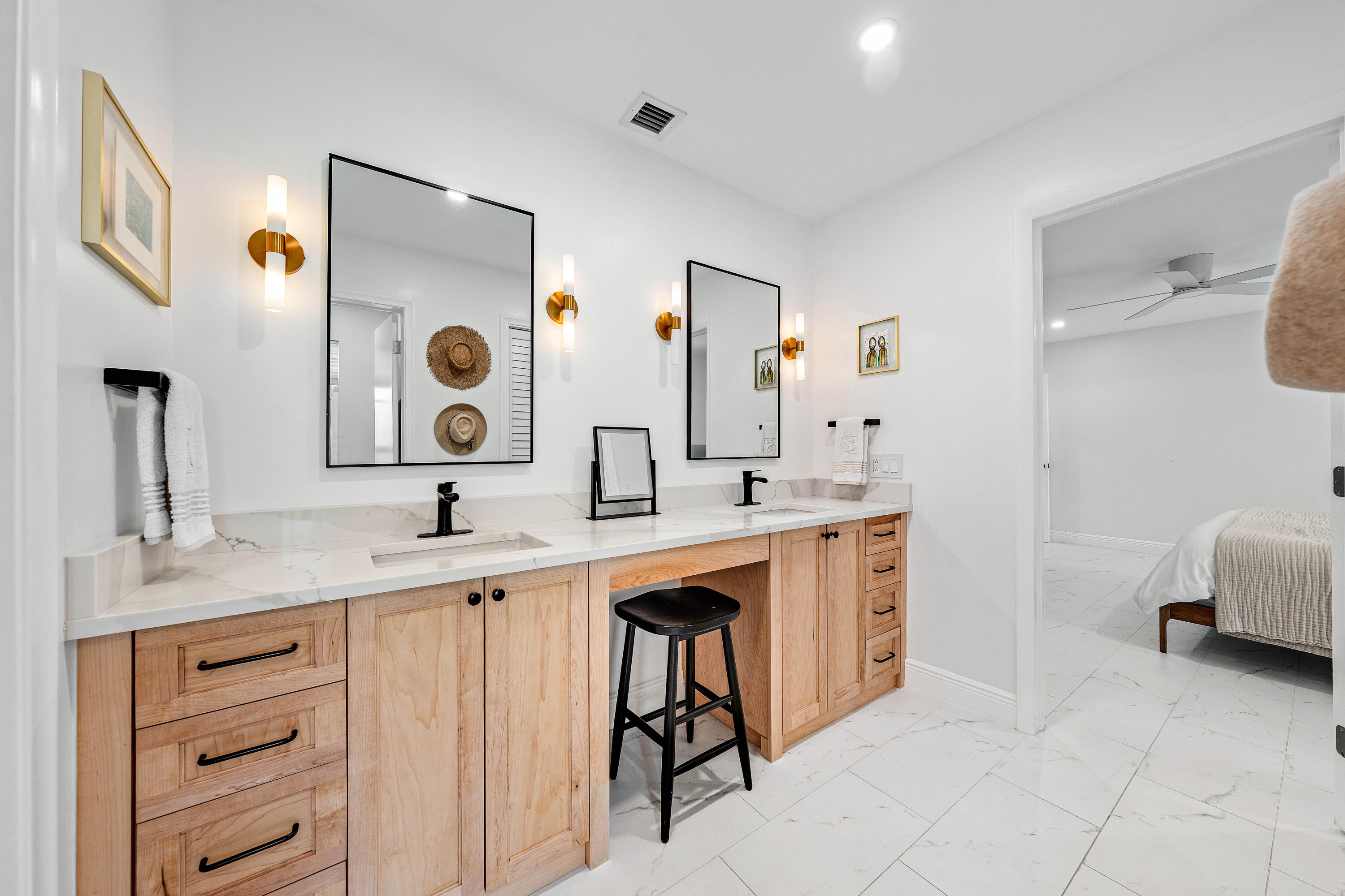 COLONY KEY VILLAS AT ATLANTIS - Residential