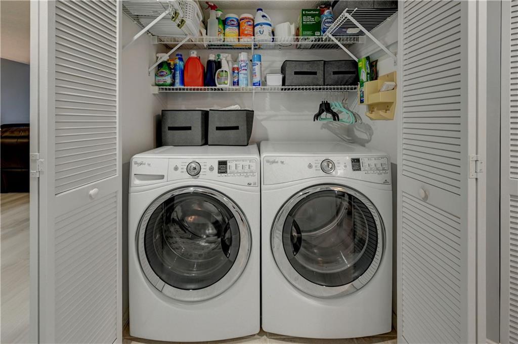 WELDON D CONDO - Residential