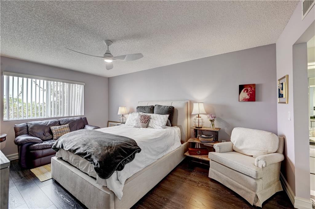 WELDON D CONDO - Residential