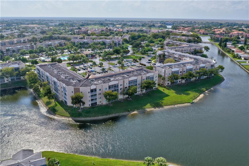WELDON D CONDO - Residential