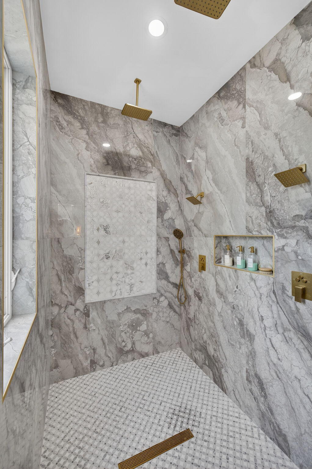 The Oaks - Residential