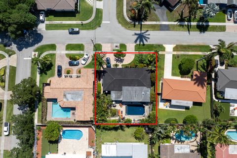 Tiny photo for 5041 NE 24th Avenue, Lighthouse Point, FL 33064 (MLS # B26033347)