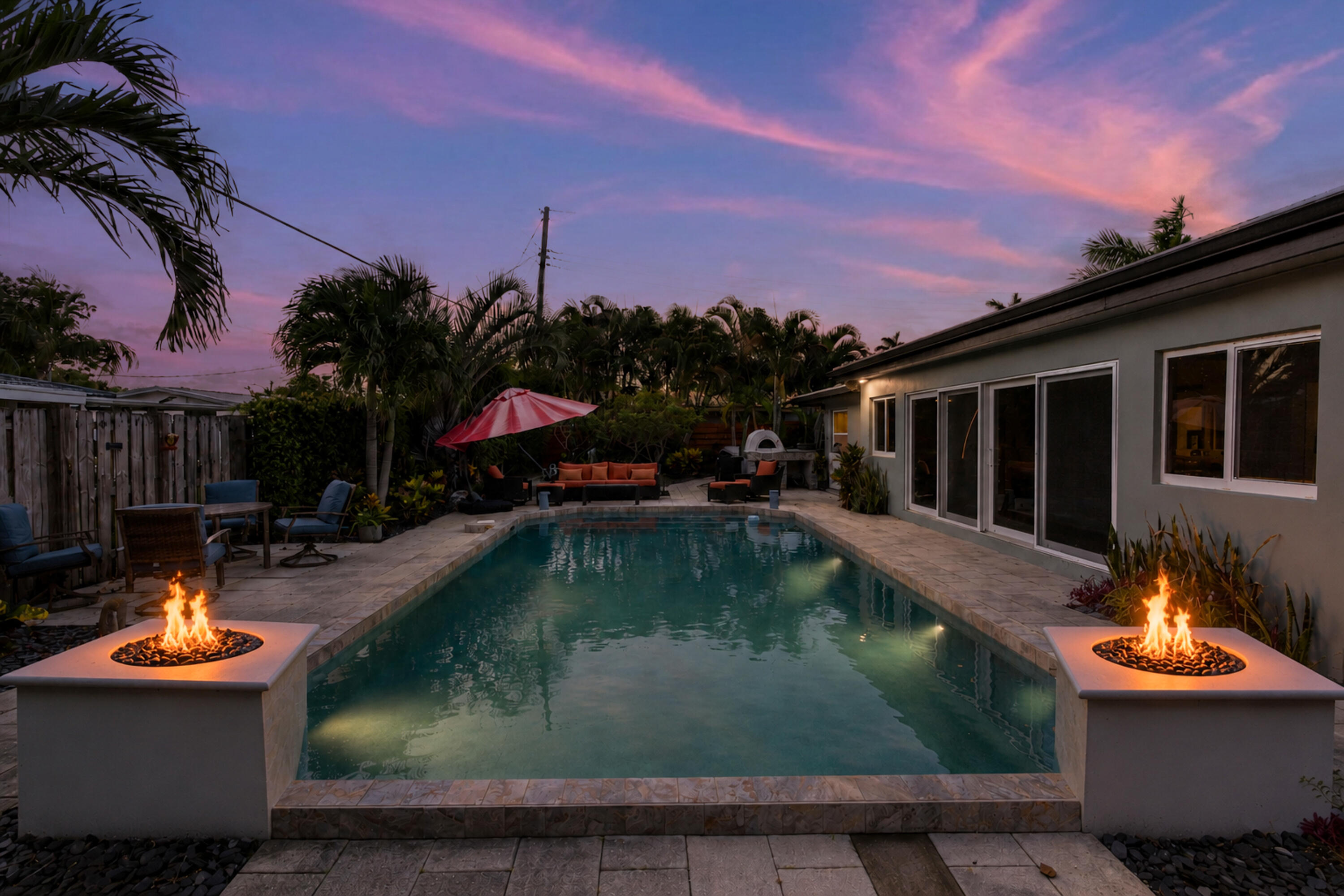 CORAL KEY VILLAS 2ND SEC - Residential