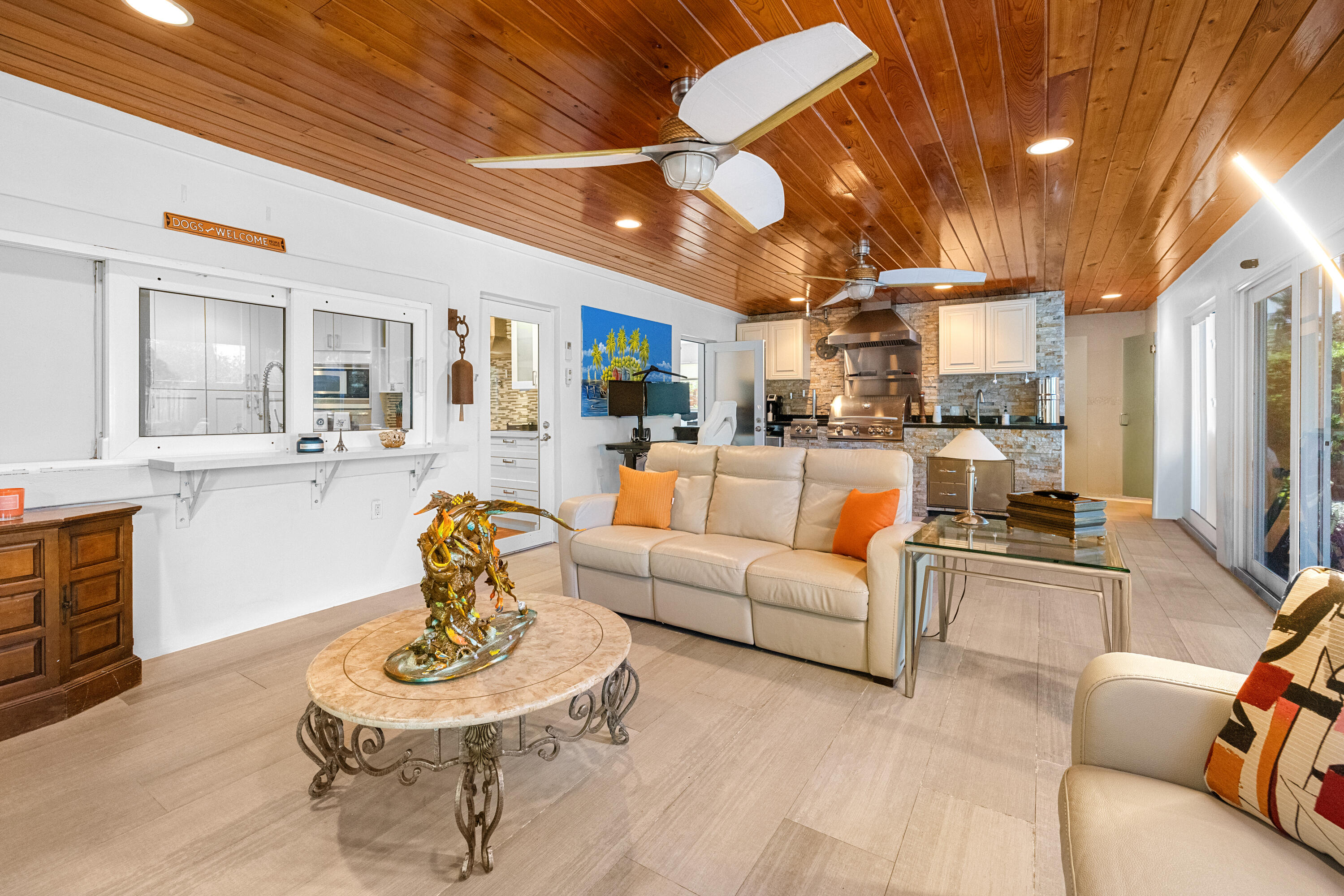 CORAL KEY VILLAS 2ND SEC - Residential