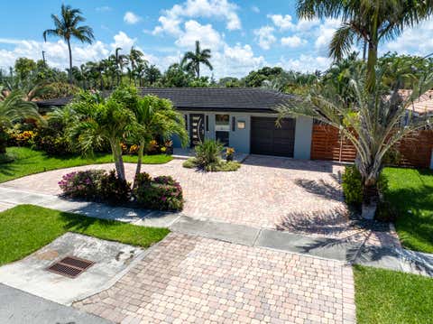 Tiny photo for 5041 NE 24th Avenue, Lighthouse Point, FL 33064 (MLS # B26033347)